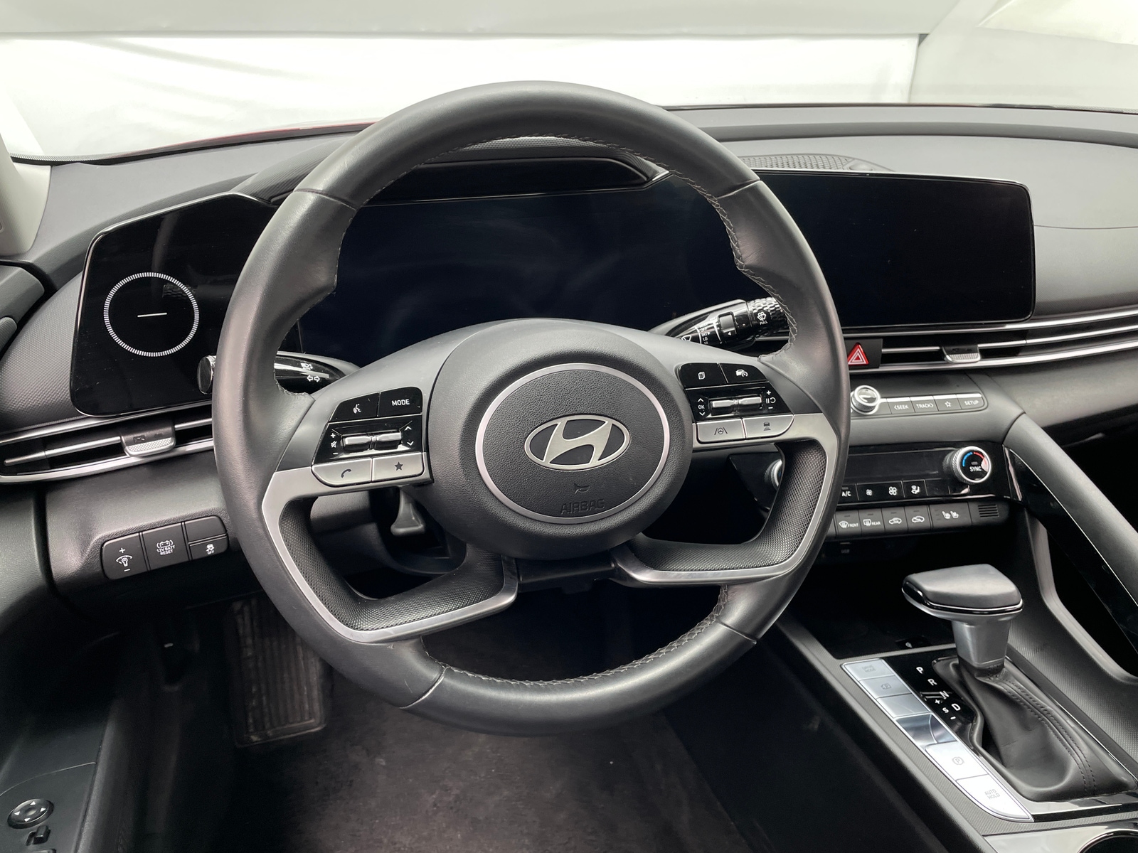 Thumbnail: 2025 Hyundai Elantra - 4