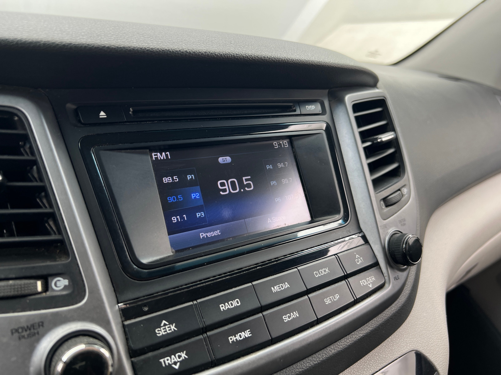 Thumbnail: 2017 Hyundai Tucson - 4