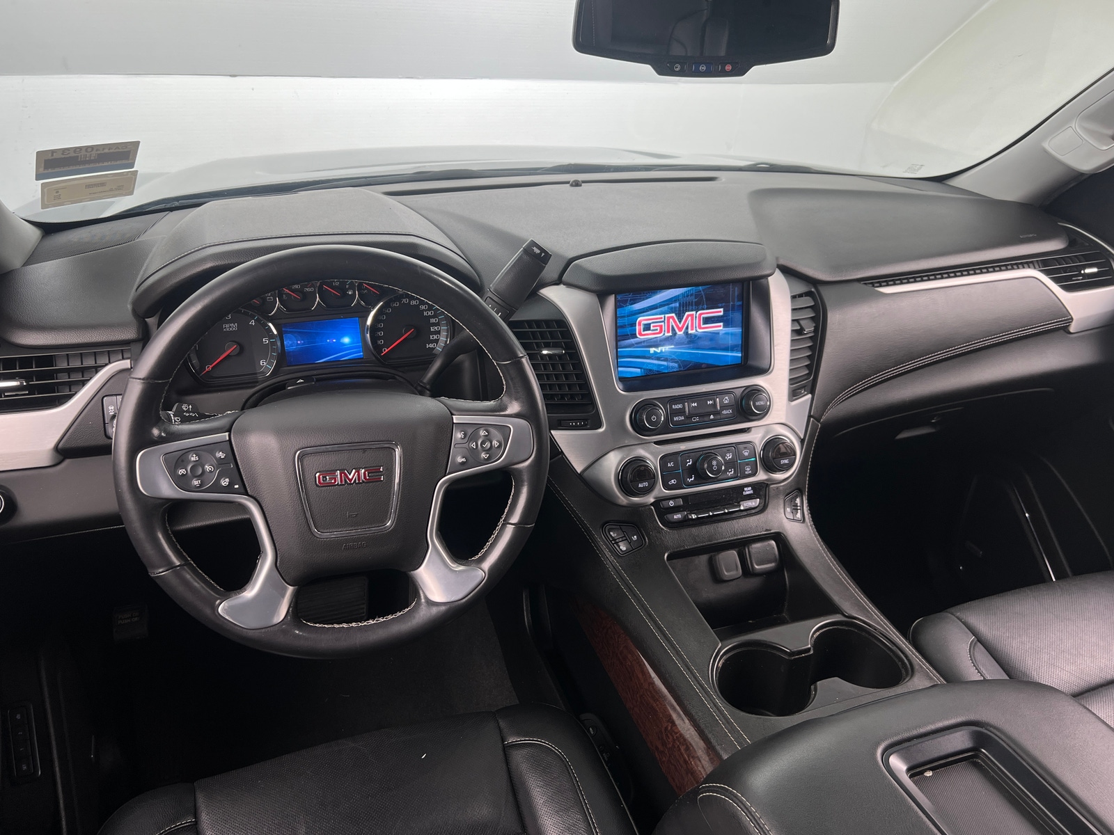 Thumbnail: 2019 GMC Yukon XL - 2