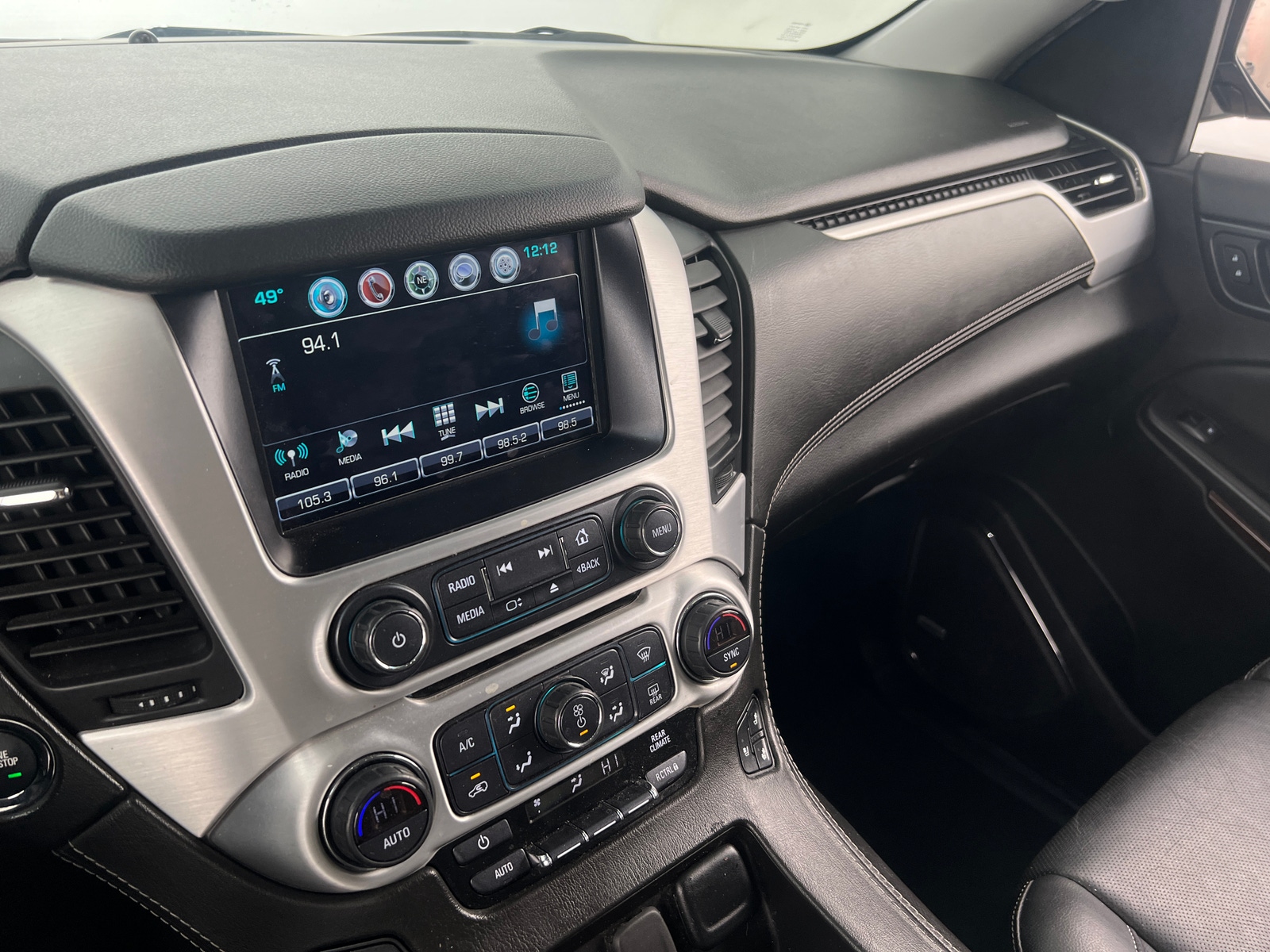 Thumbnail: 2019 GMC Yukon XL - 3