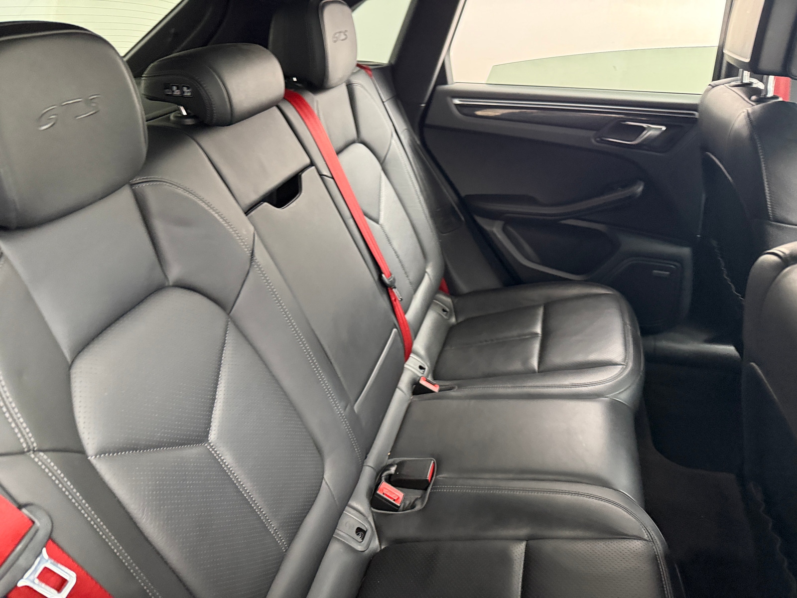 Thumbnail: 2020 Porsche Macan - 5