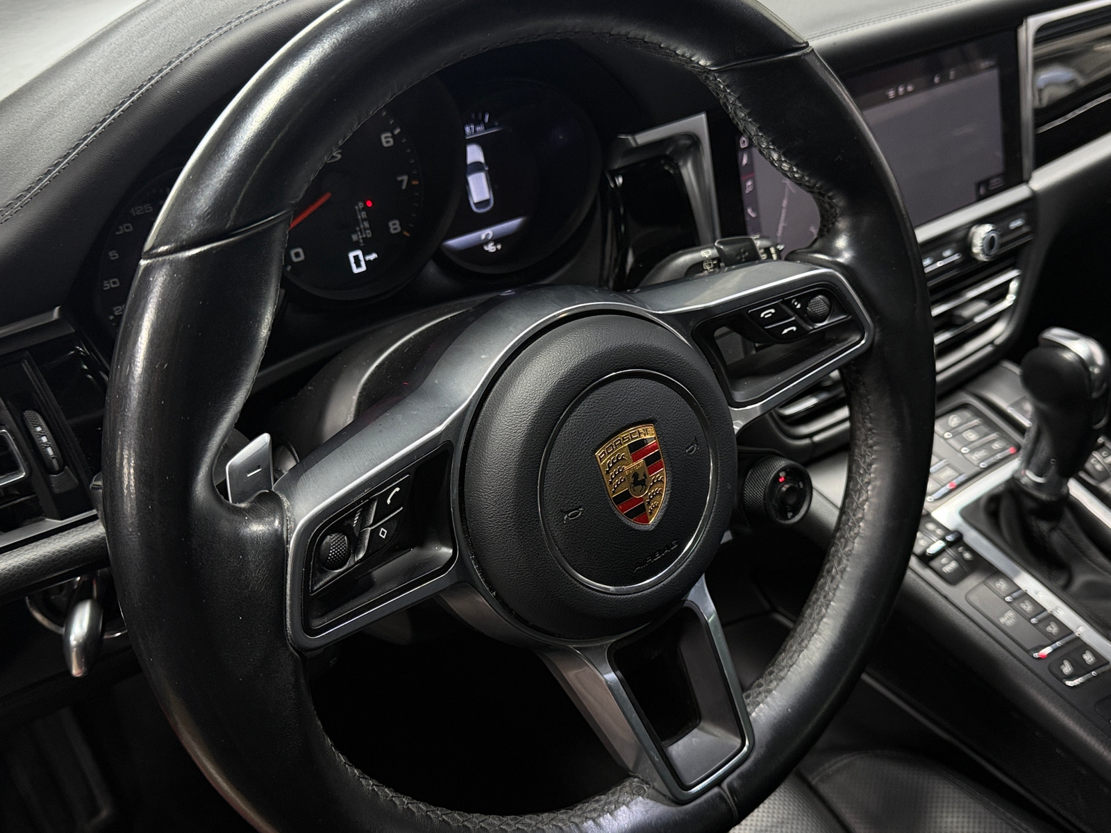 Thumbnail: 2020 Porsche Macan - 4