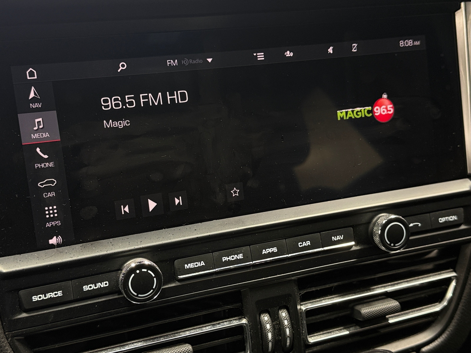 Thumbnail: 2020 Porsche Macan - 3