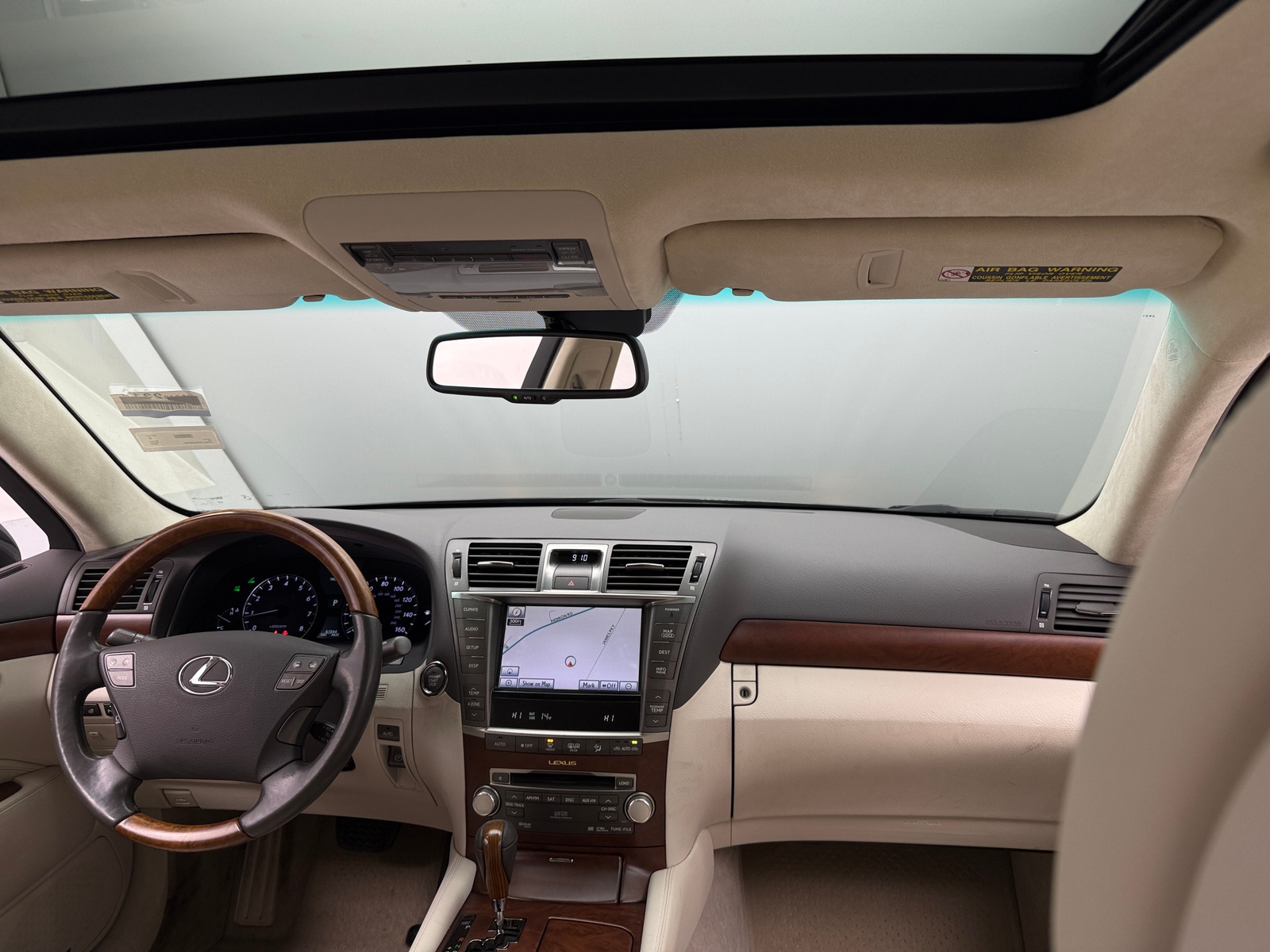 Thumbnail: 2010 Lexus LS - 2