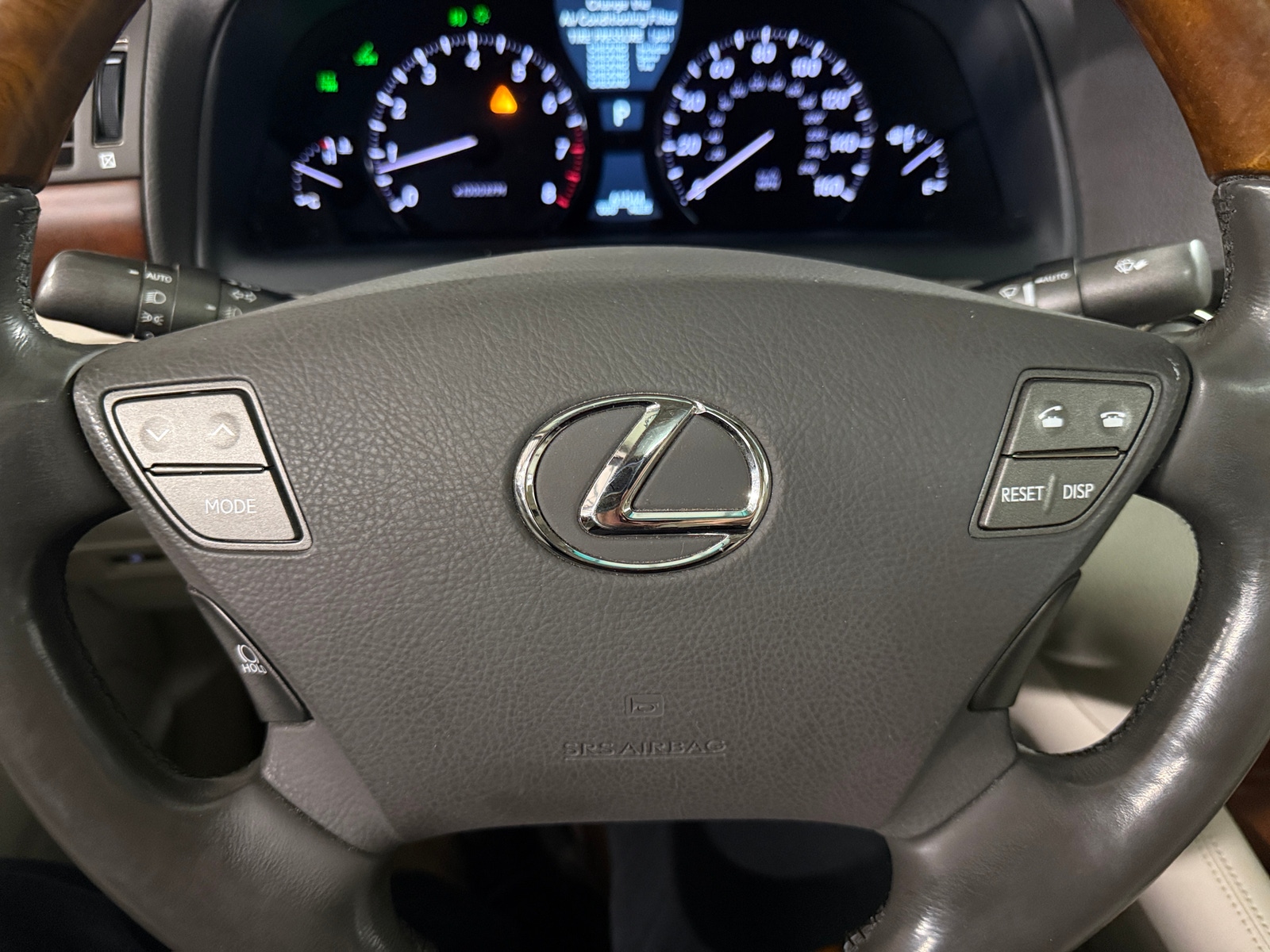 Thumbnail: 2010 Lexus LS - 4