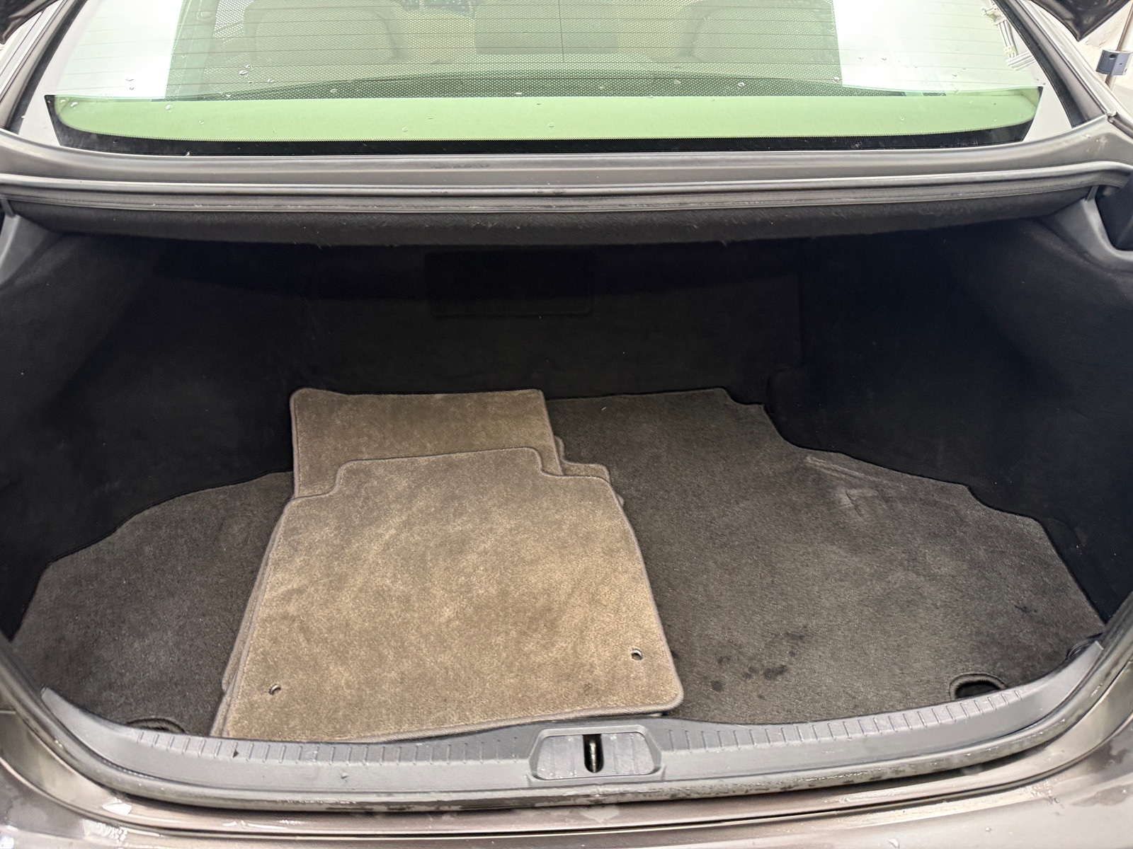 Thumbnail: 2010 Lexus LS - 6