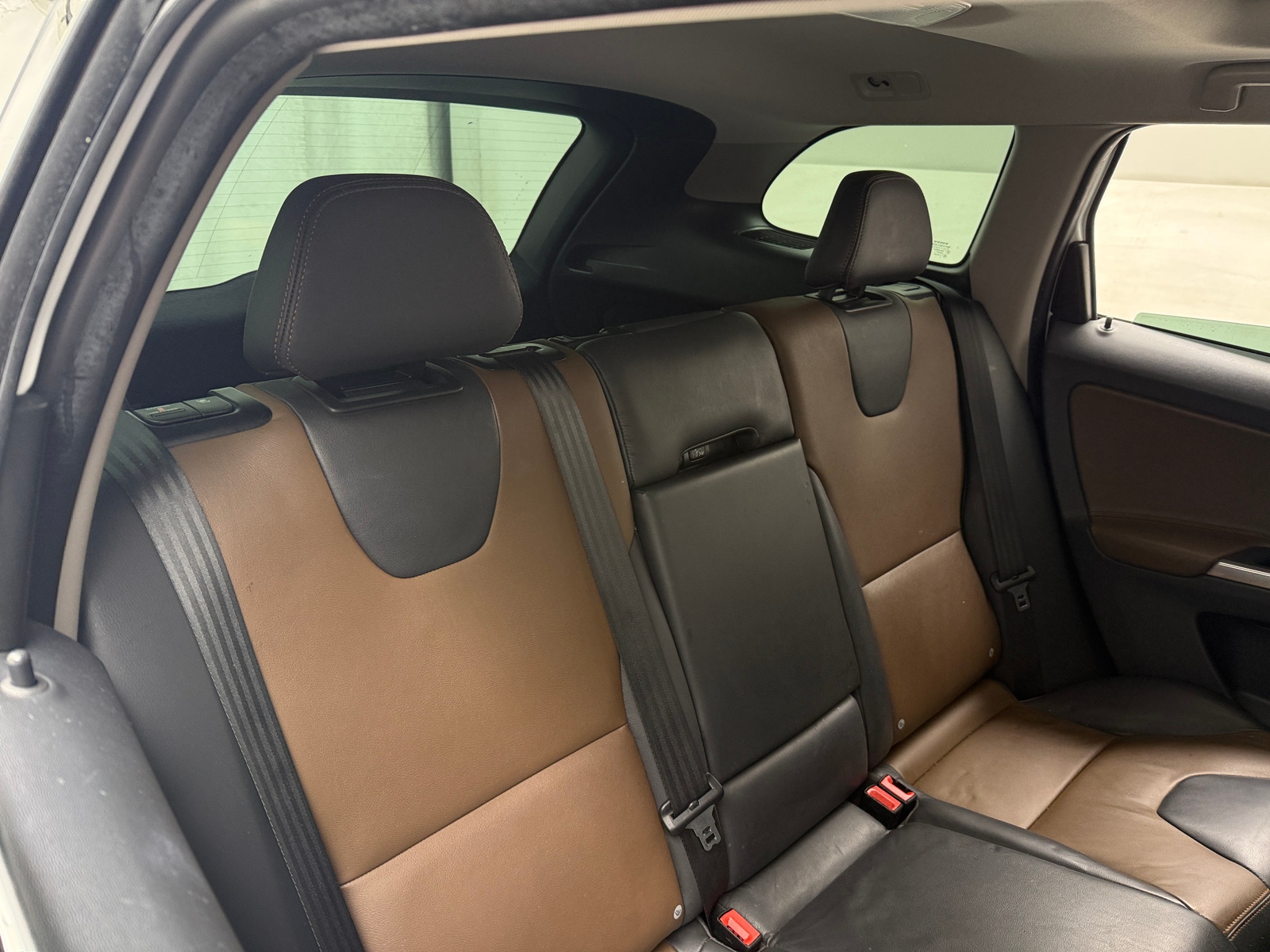 Thumbnail: 2017 Volvo XC60 - 6