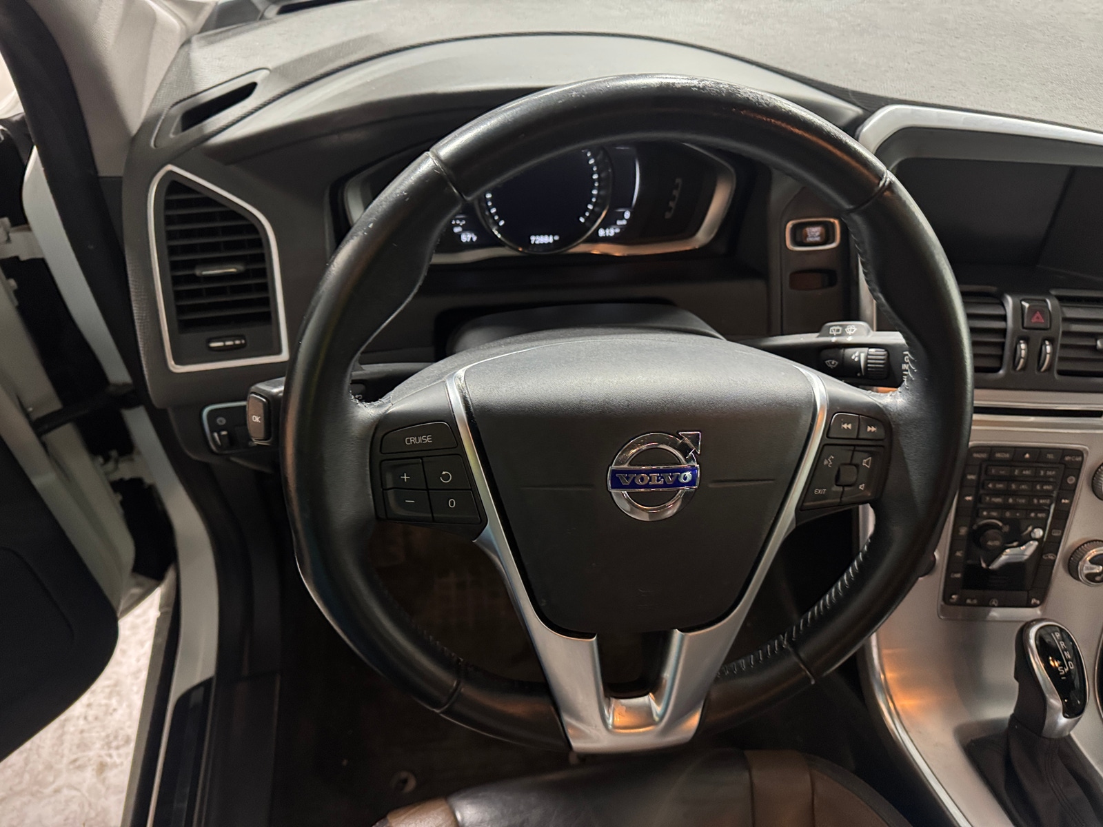 Thumbnail: 2017 Volvo XC60 - 5