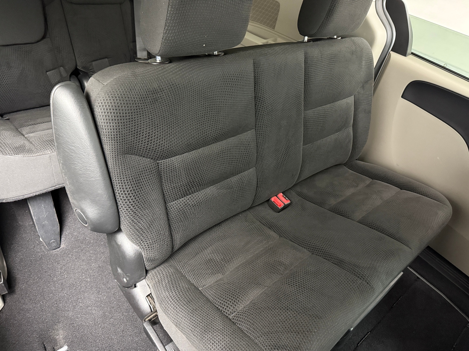 Thumbnail: 2019 Dodge Grand Caravan - 6