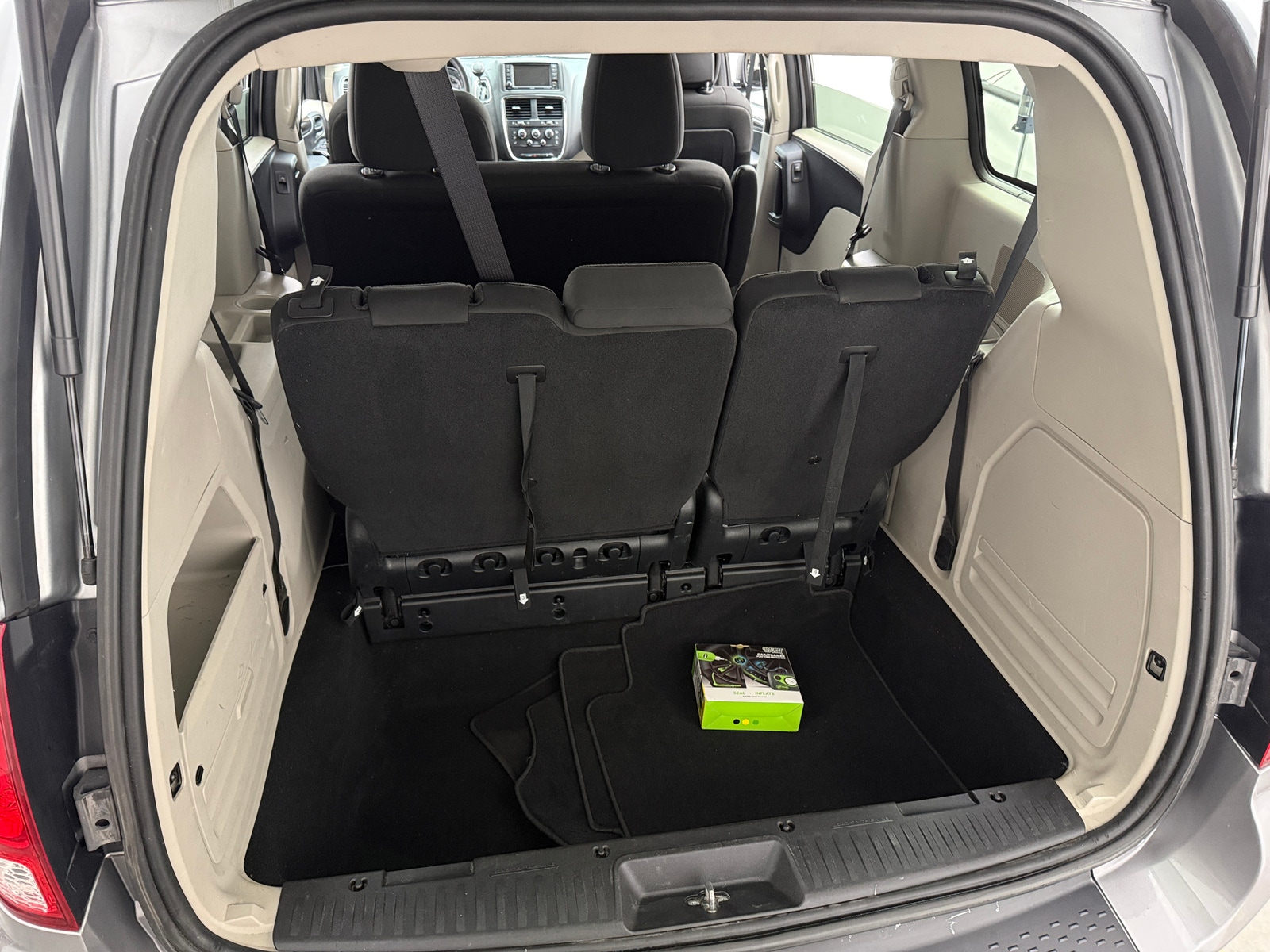 Thumbnail: 2019 Dodge Grand Caravan - 7