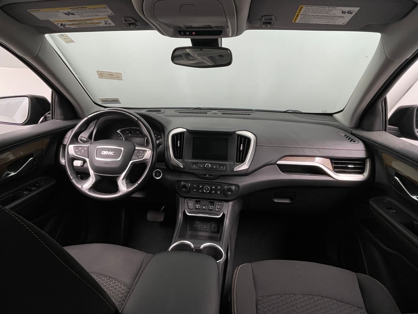 Thumbnail: 2020 GMC Terrain - 3