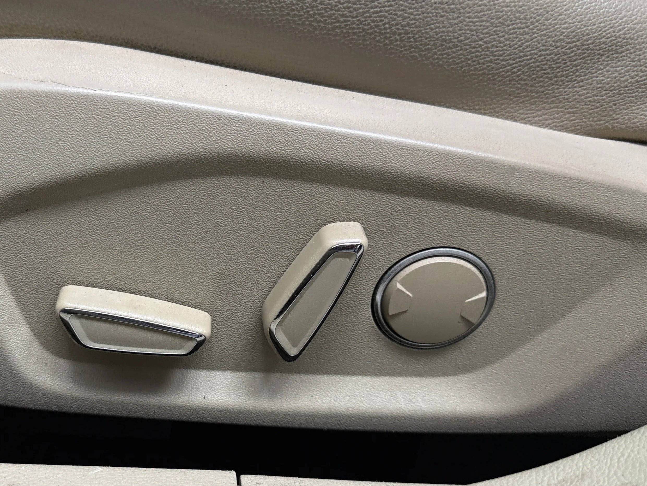 Used 2016 Ford Fusion SE with VIN 3FA6P0H95GR263898 for sale in Oak Creek, WI