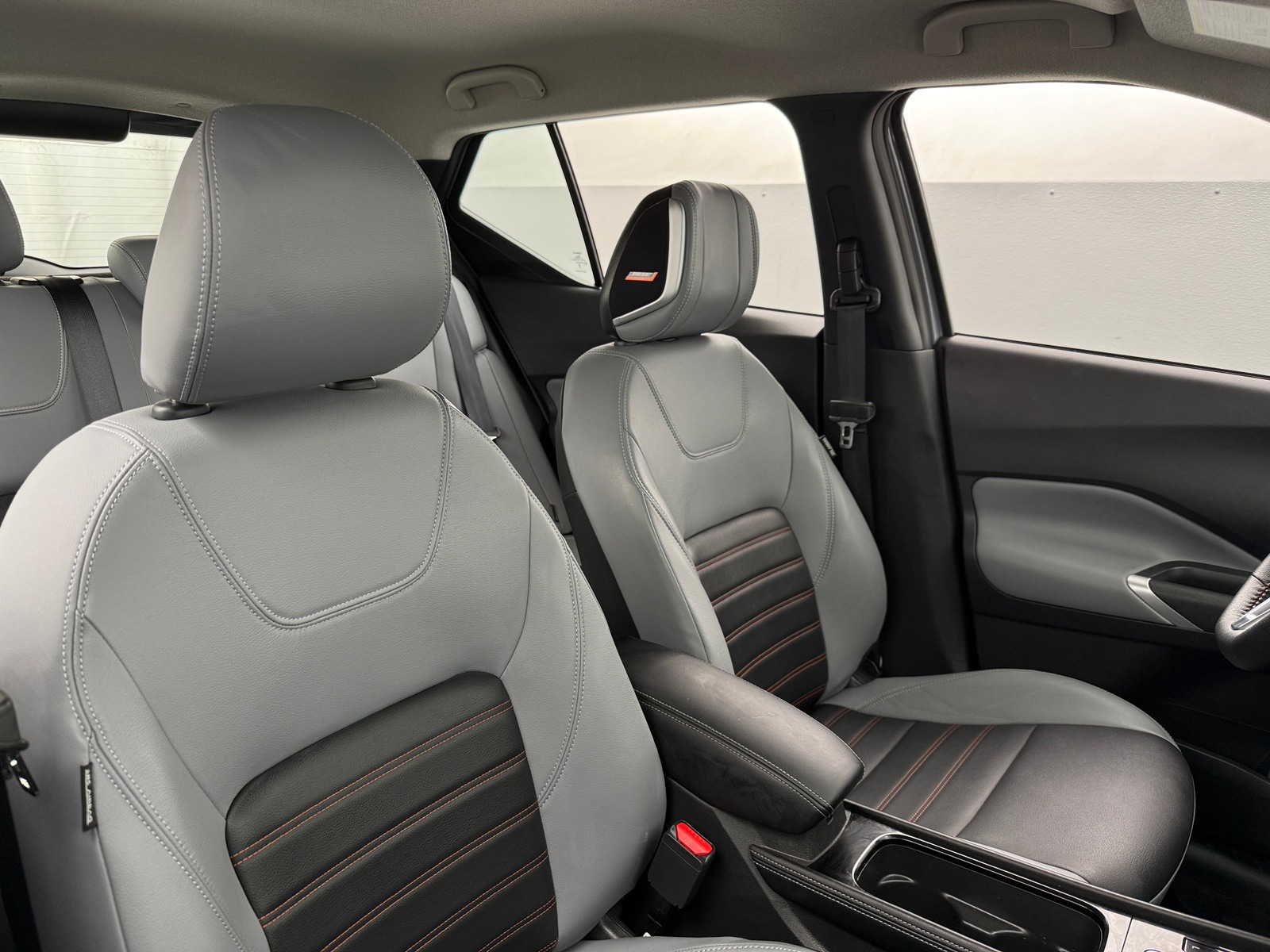 Thumbnail: 2024 Nissan Kicks - 2