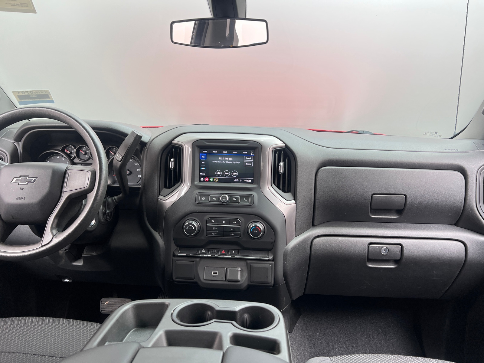 Thumbnail: 2020 Chevrolet Silverado 1500 - 3