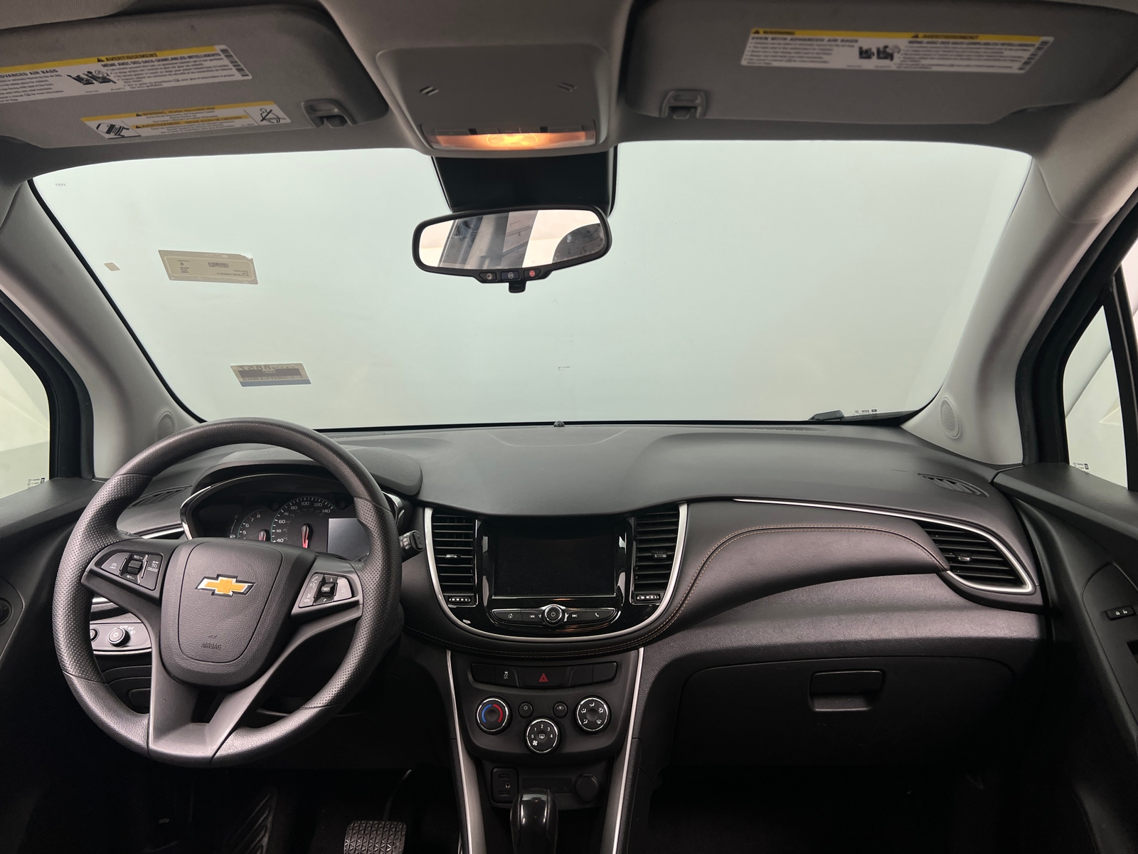 Thumbnail: 2020 Chevrolet Trax - 3