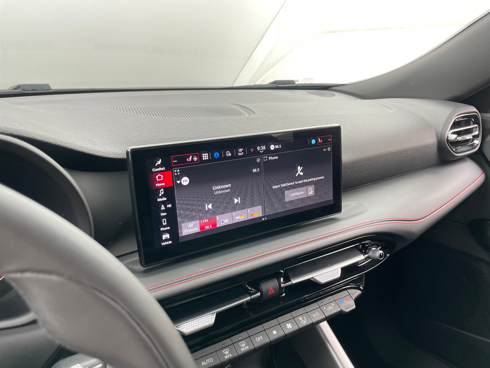 Thumbnail: 2024 Dodge Hornet - 3