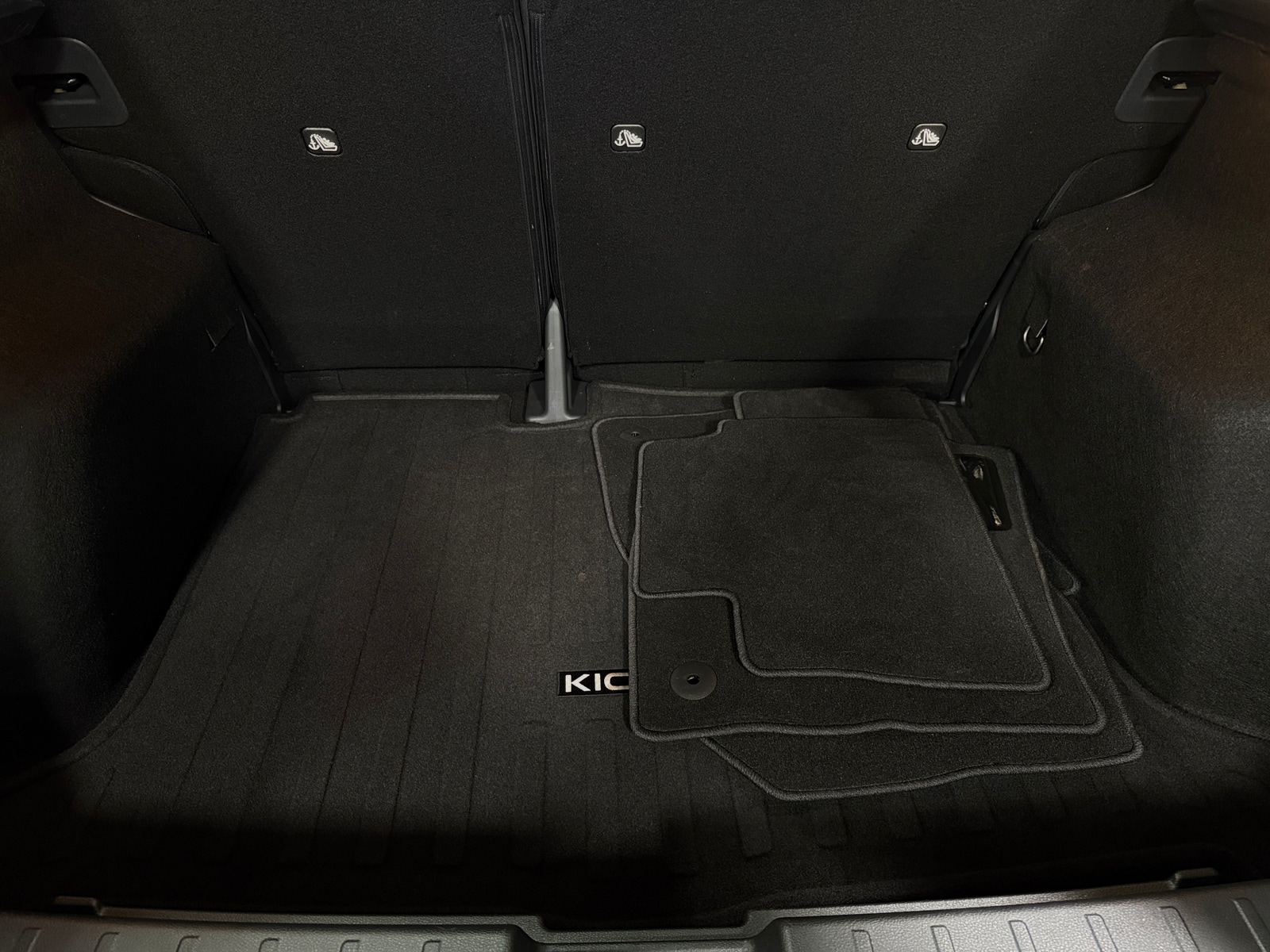 Thumbnail: 2025 Nissan Kicks - 7