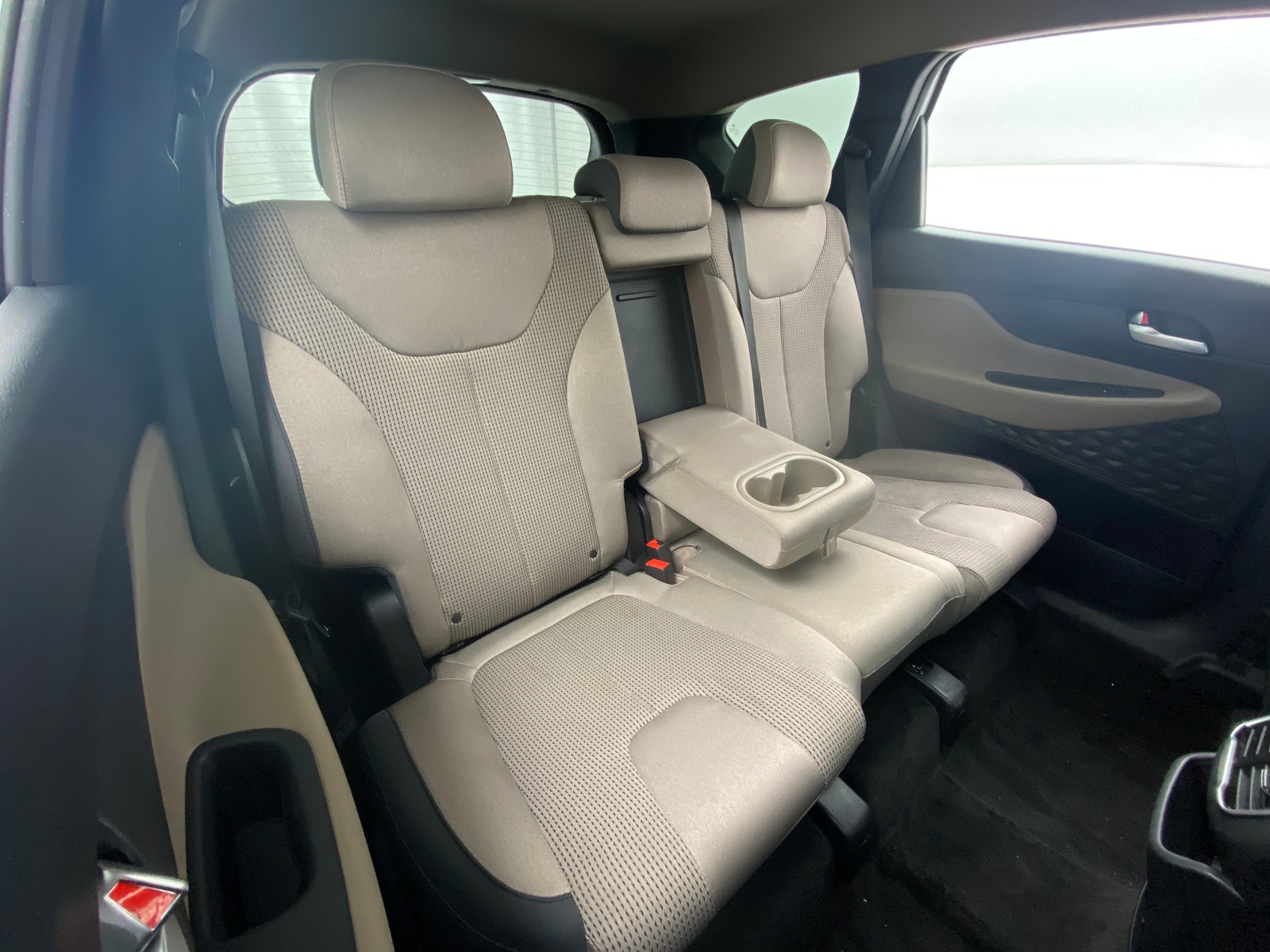 Thumbnail: 2020 Hyundai Santa Fe - 6