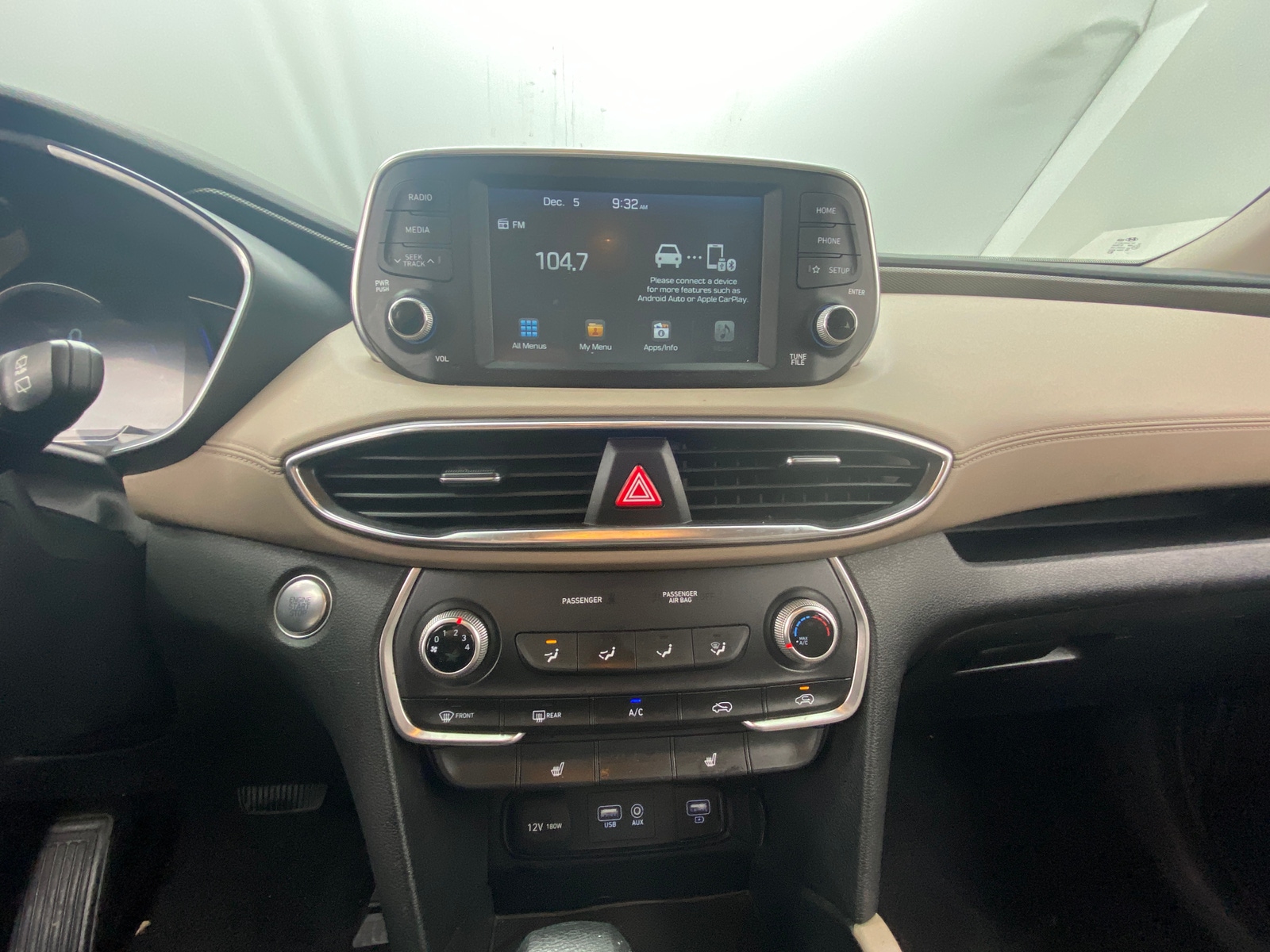 Thumbnail: 2020 Hyundai Santa Fe - 4