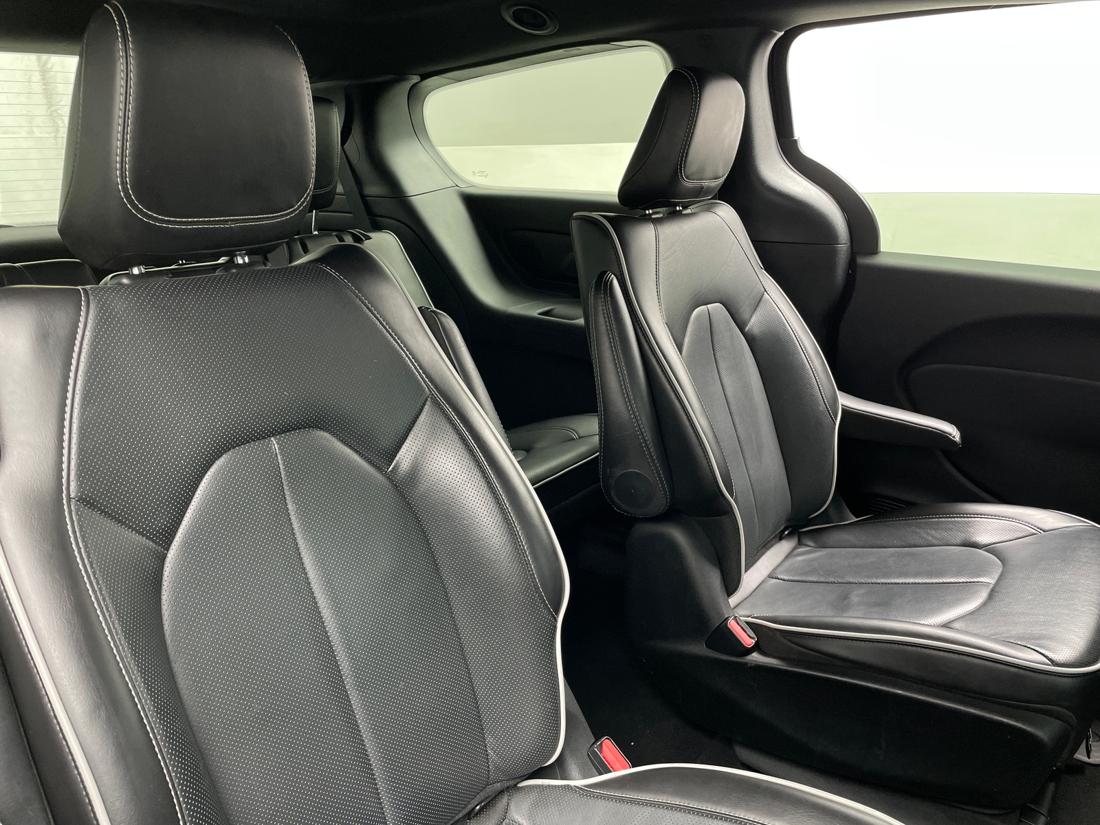 Thumbnail: 2024 Chrysler Pacifica - 5