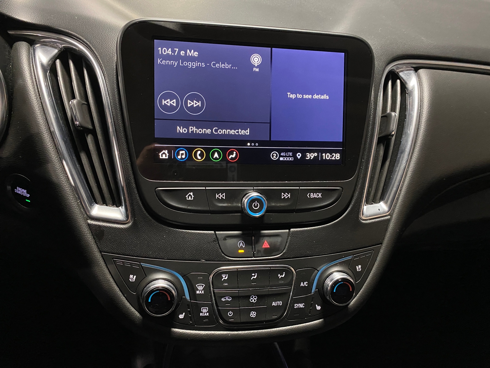 Thumbnail: 2024 Chevrolet Malibu - 3