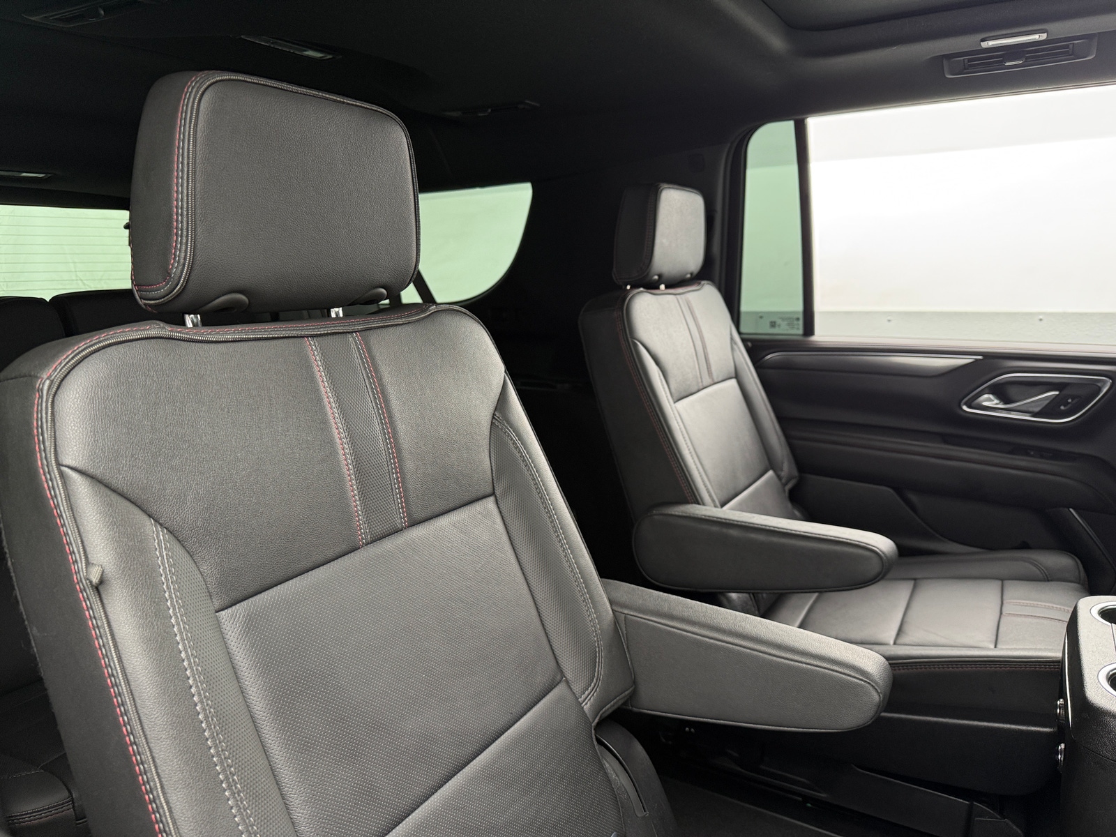 Thumbnail: 2024 Chevrolet Suburban - 5