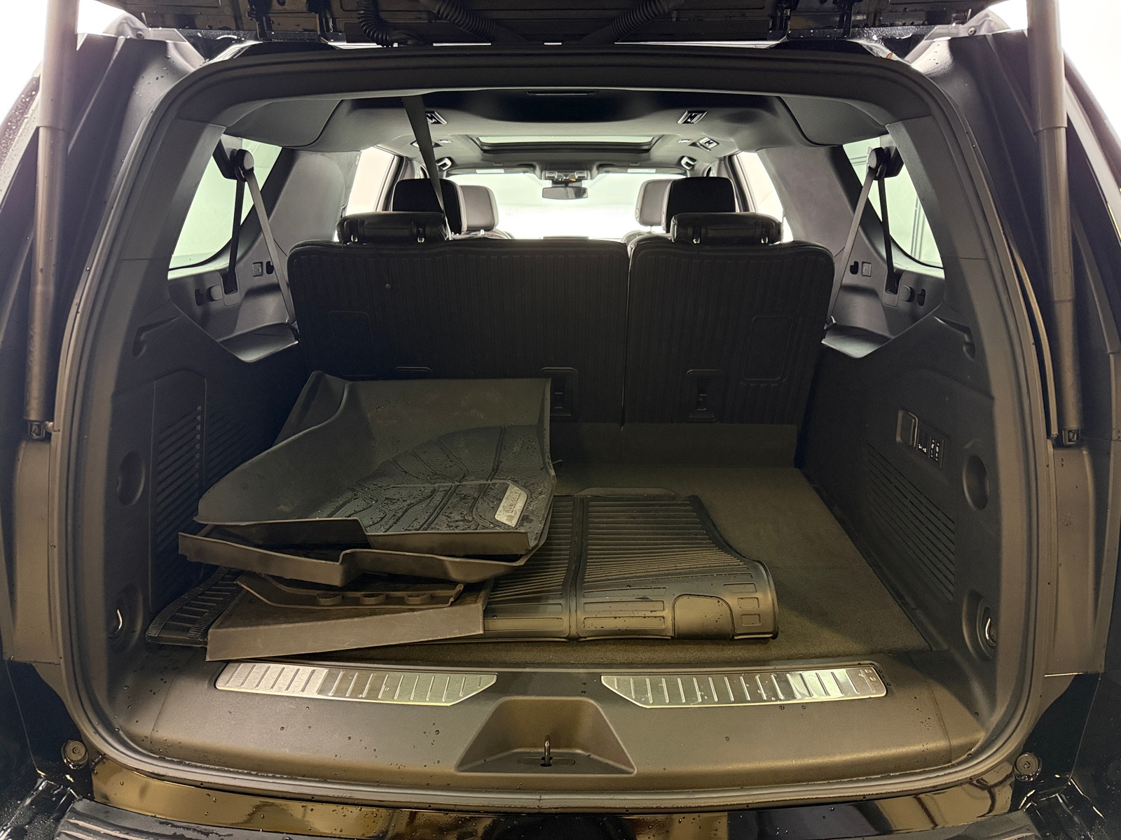 Thumbnail: 2024 Chevrolet Suburban - 6