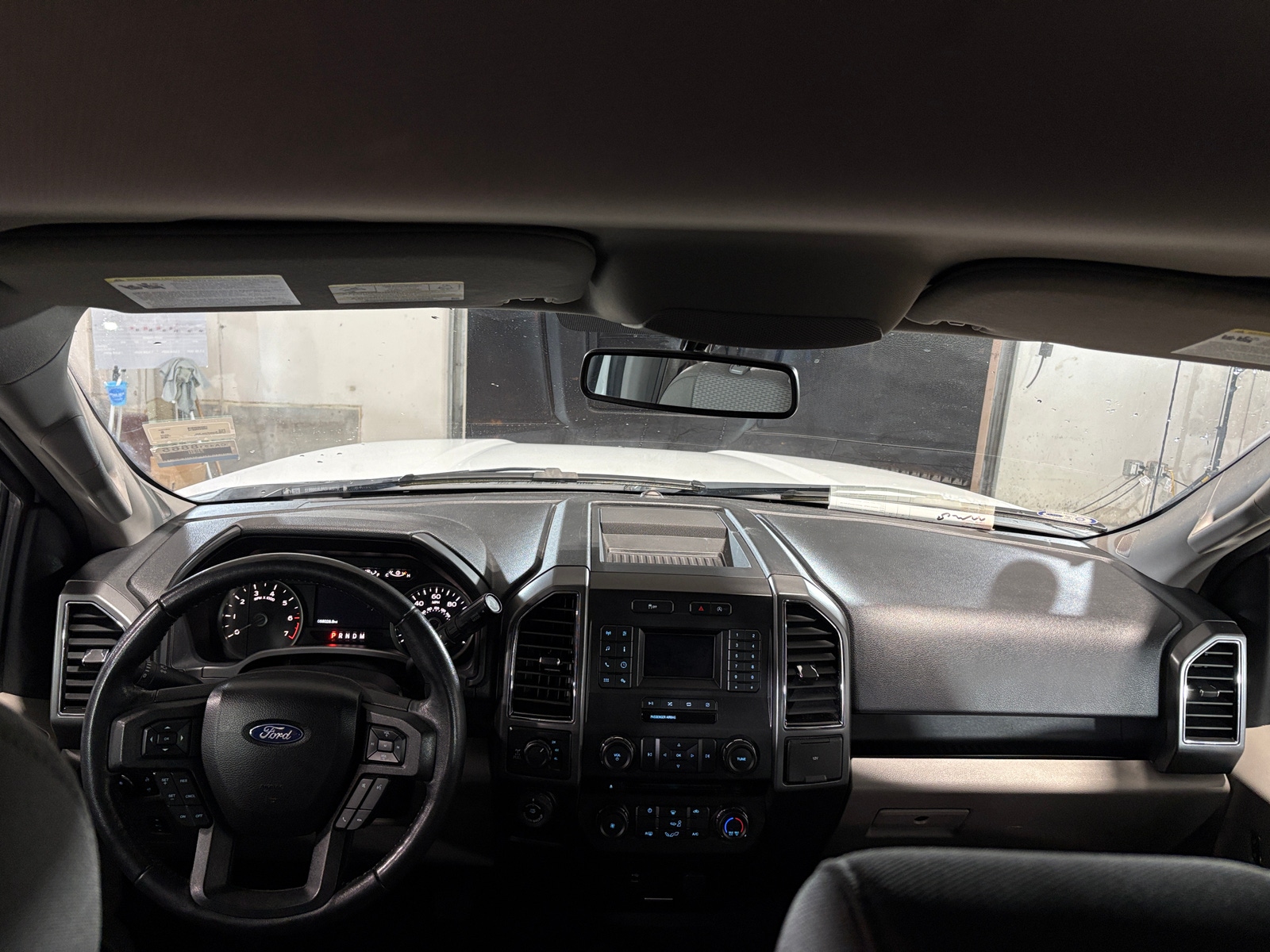 Thumbnail: 2018 Ford Econoline - 3