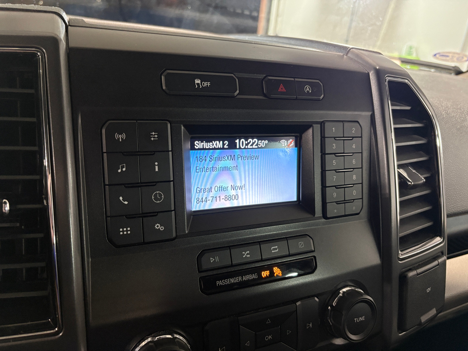 Thumbnail: 2018 Ford Econoline - 4