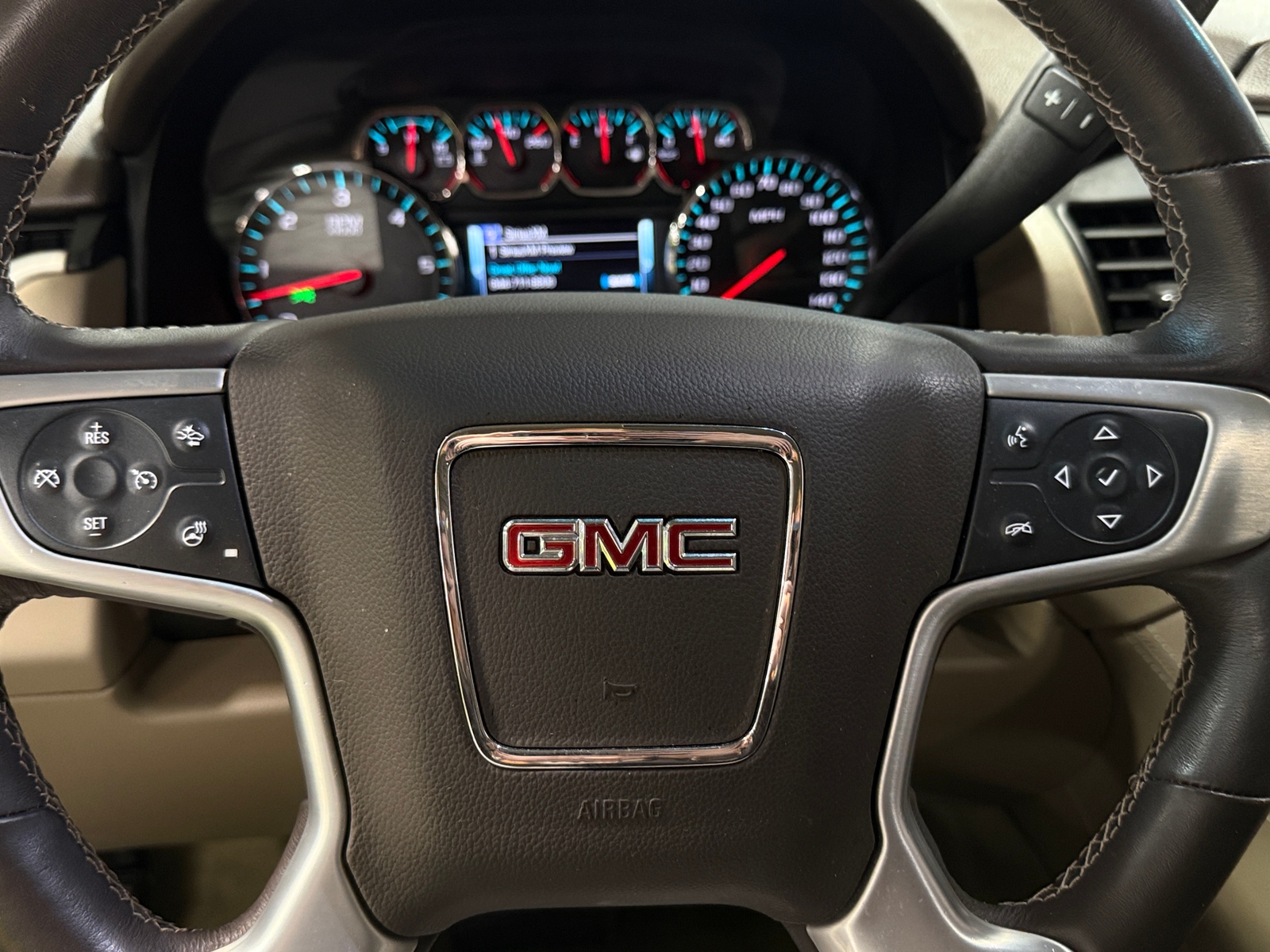 Thumbnail: 2017 GMC Yukon - 4