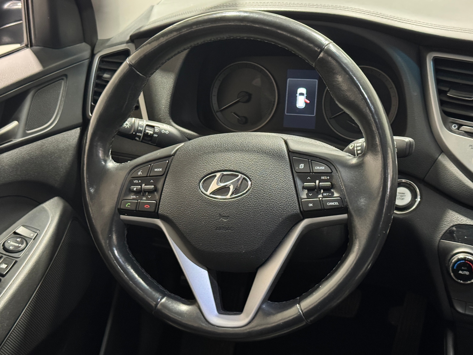 Thumbnail: 2018 Hyundai Tucson - 4