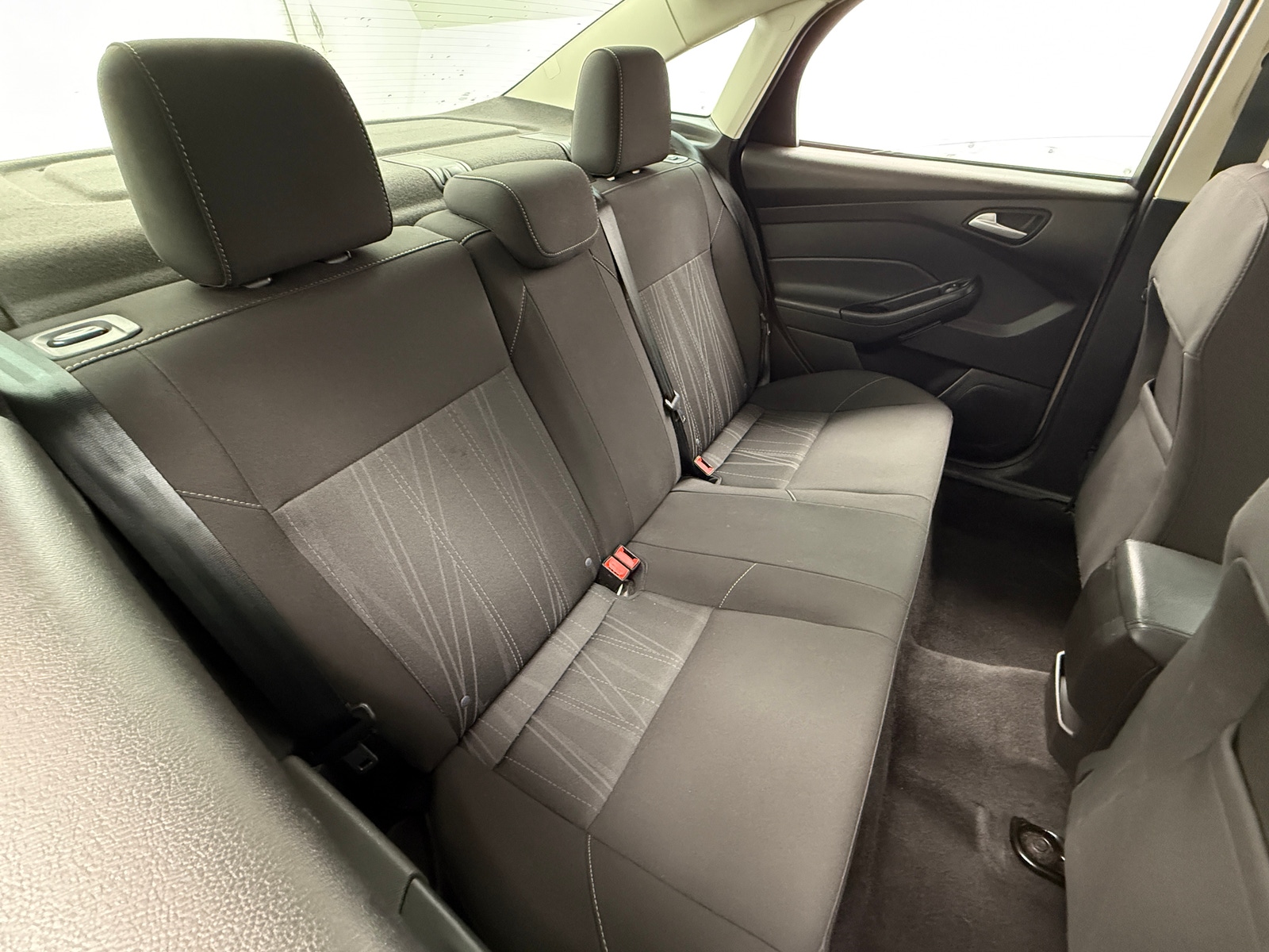 Thumbnail: 2017 Ford Focus - 6