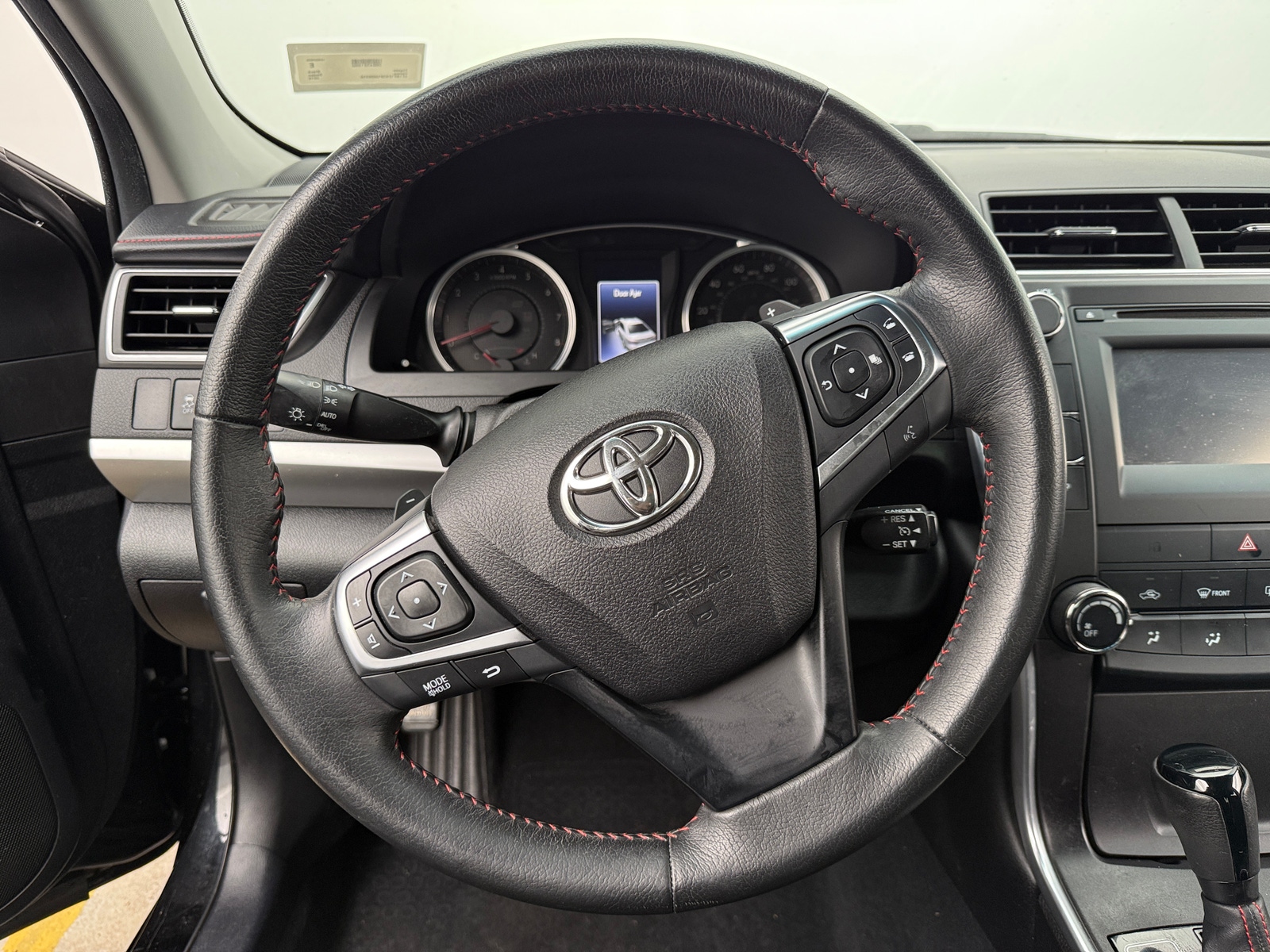 Thumbnail: 2015 Toyota Camry - 5