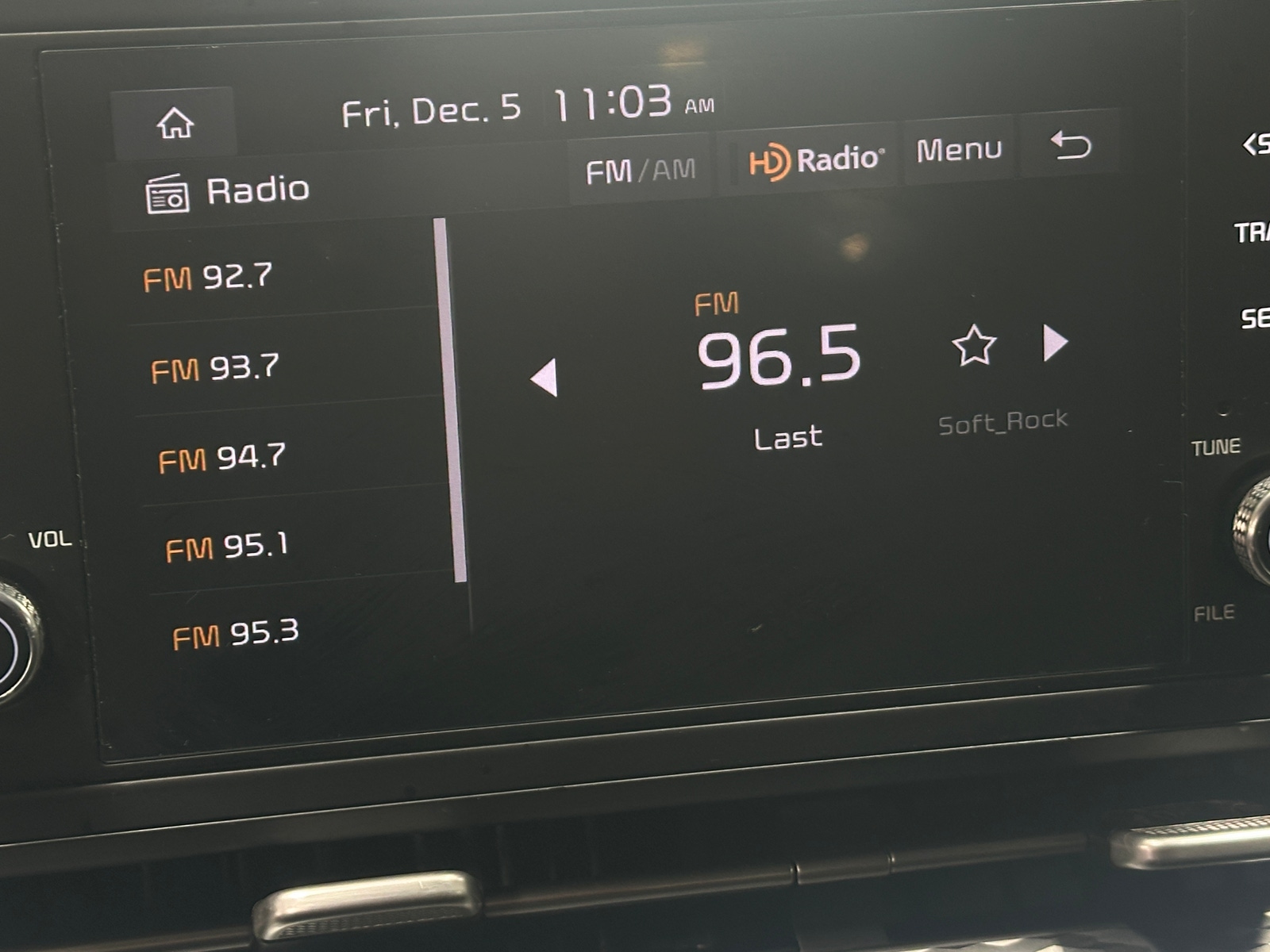 Thumbnail: 2024 Kia Carnival - 3