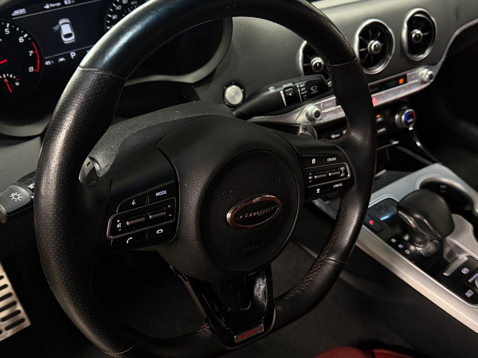 Thumbnail: 2018 Kia Stinger - 4