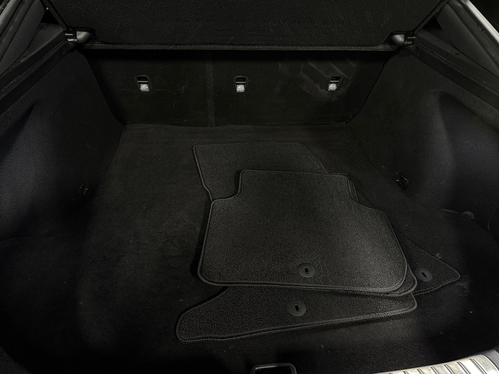 Thumbnail: 2018 Kia Stinger - 6