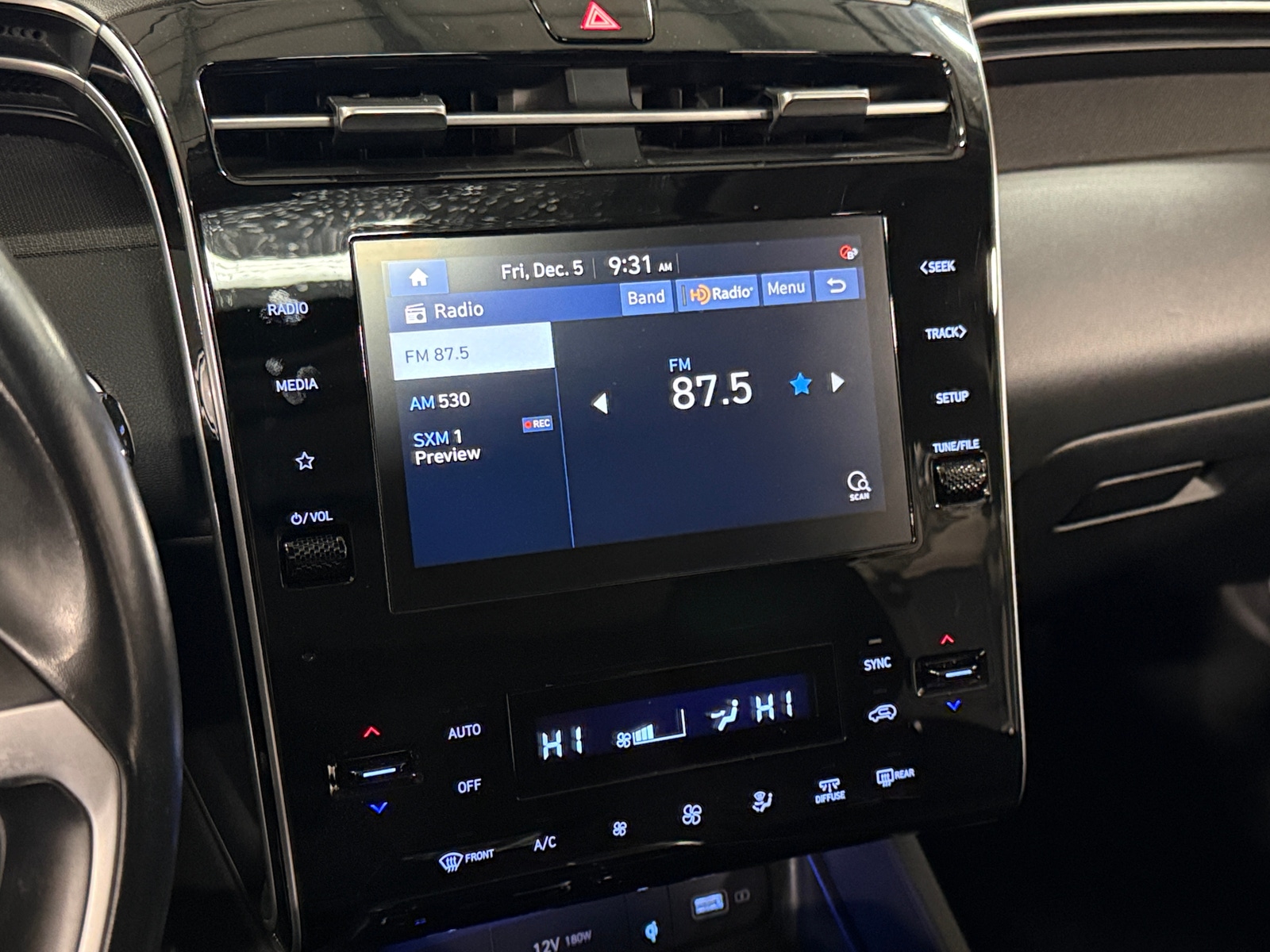 Thumbnail: 2022 Hyundai Tucson - 4