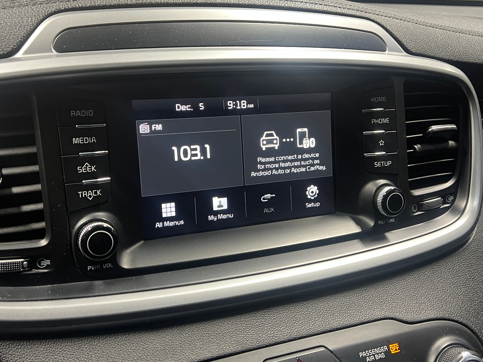 Thumbnail: 2020 Kia Sorento - 3