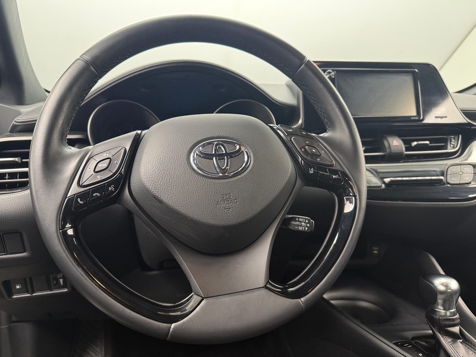 Thumbnail: 2018 Toyota C-HR - 5