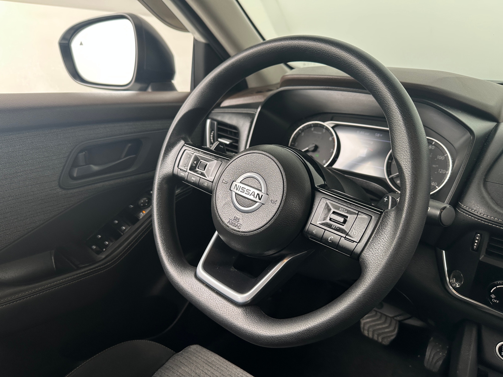 Thumbnail: 2021 Nissan Rogue - 5