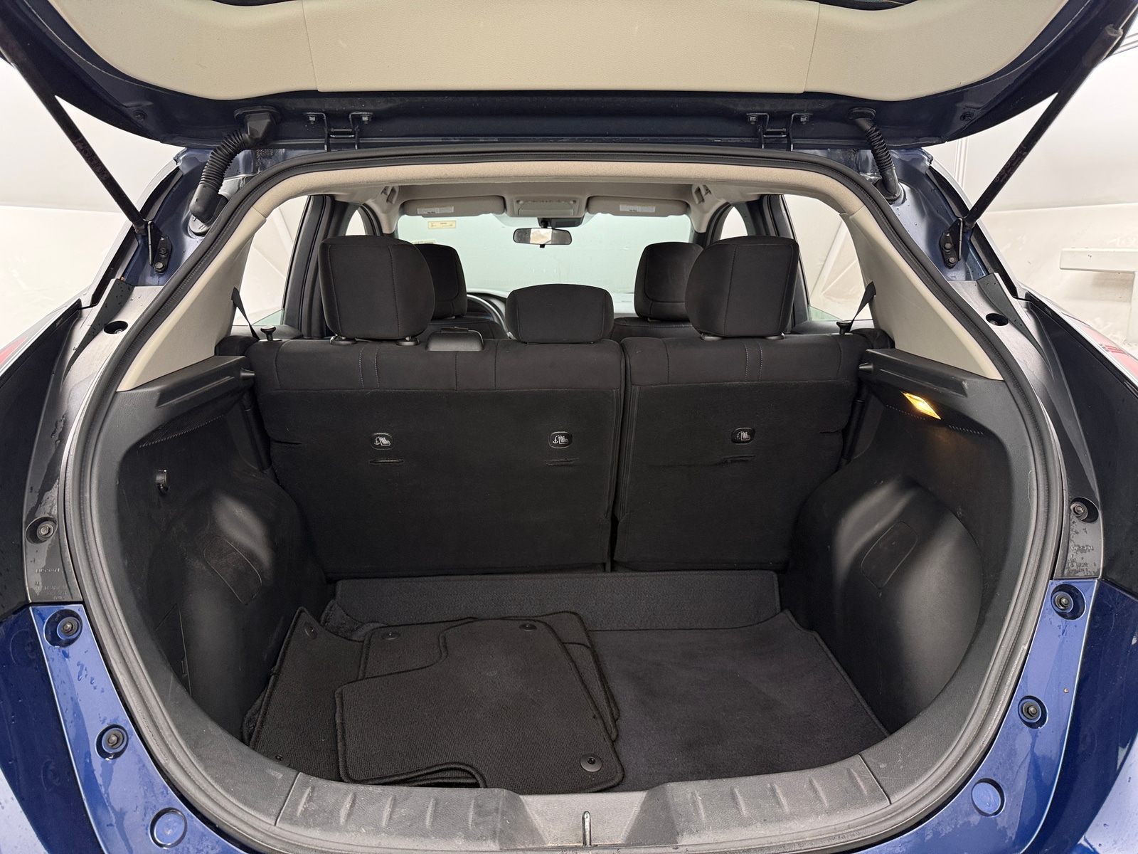 Thumbnail: 2023 Nissan Leaf - 7