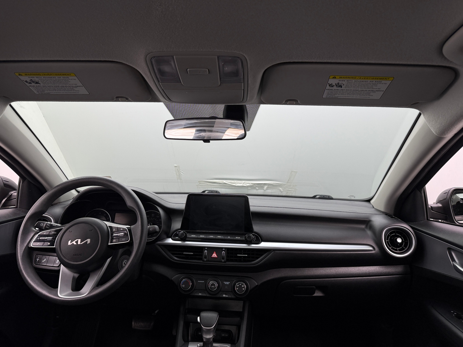 Thumbnail: 2022 Kia Forte - 3