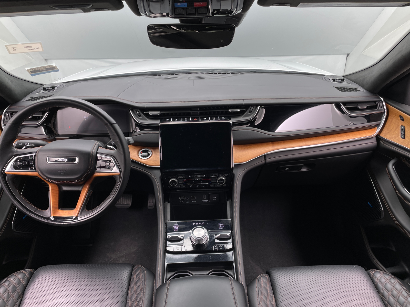 Thumbnail: 2025 Jeep Grand Cherokee L - 2