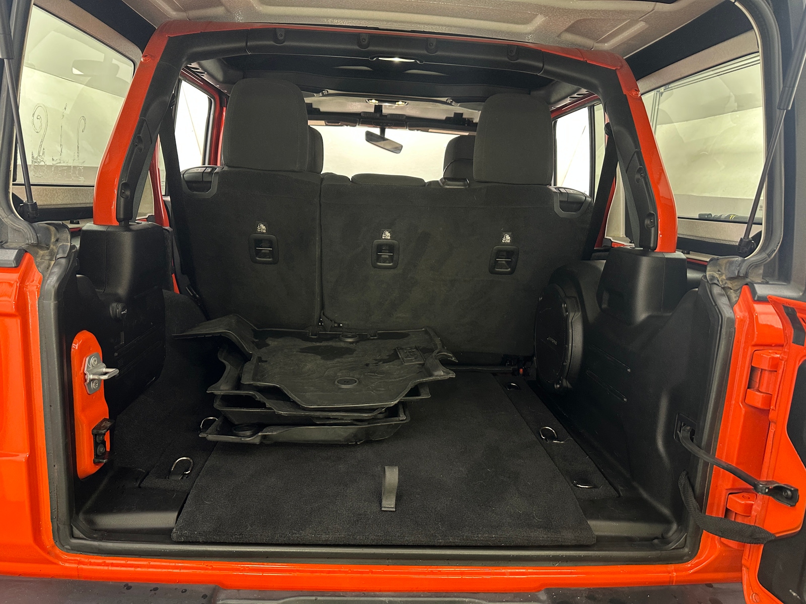 Thumbnail: 2019 Jeep Wrangler - 7