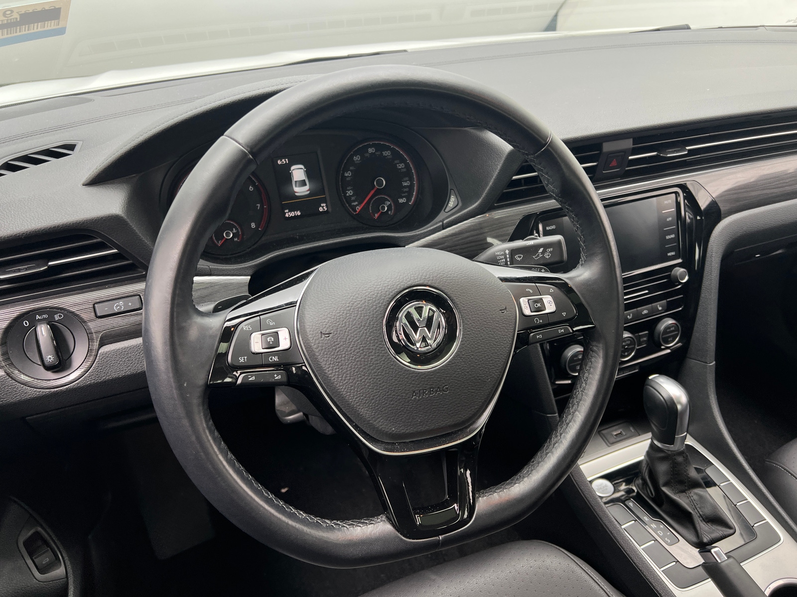 Thumbnail: 2020 Volkswagen Passat - 4