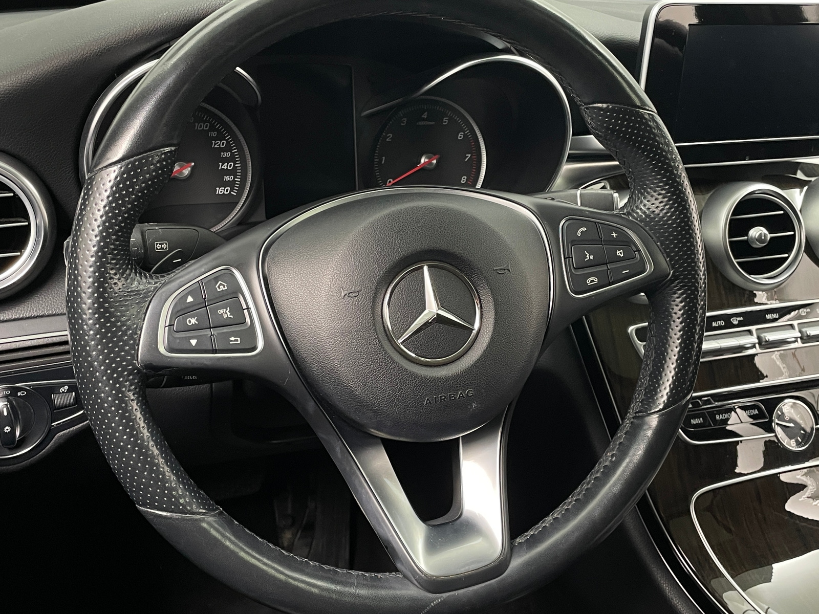 Thumbnail: 2018 Mercedes-Benz C-Class - 4