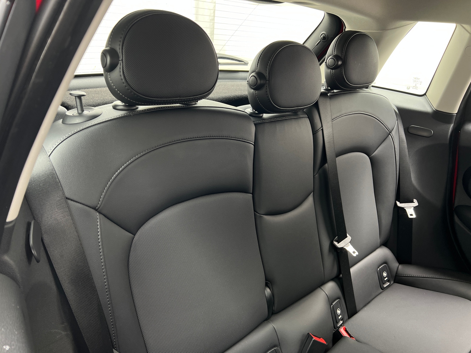 Thumbnail: 2019 MINI Cooper Hardtop - 6