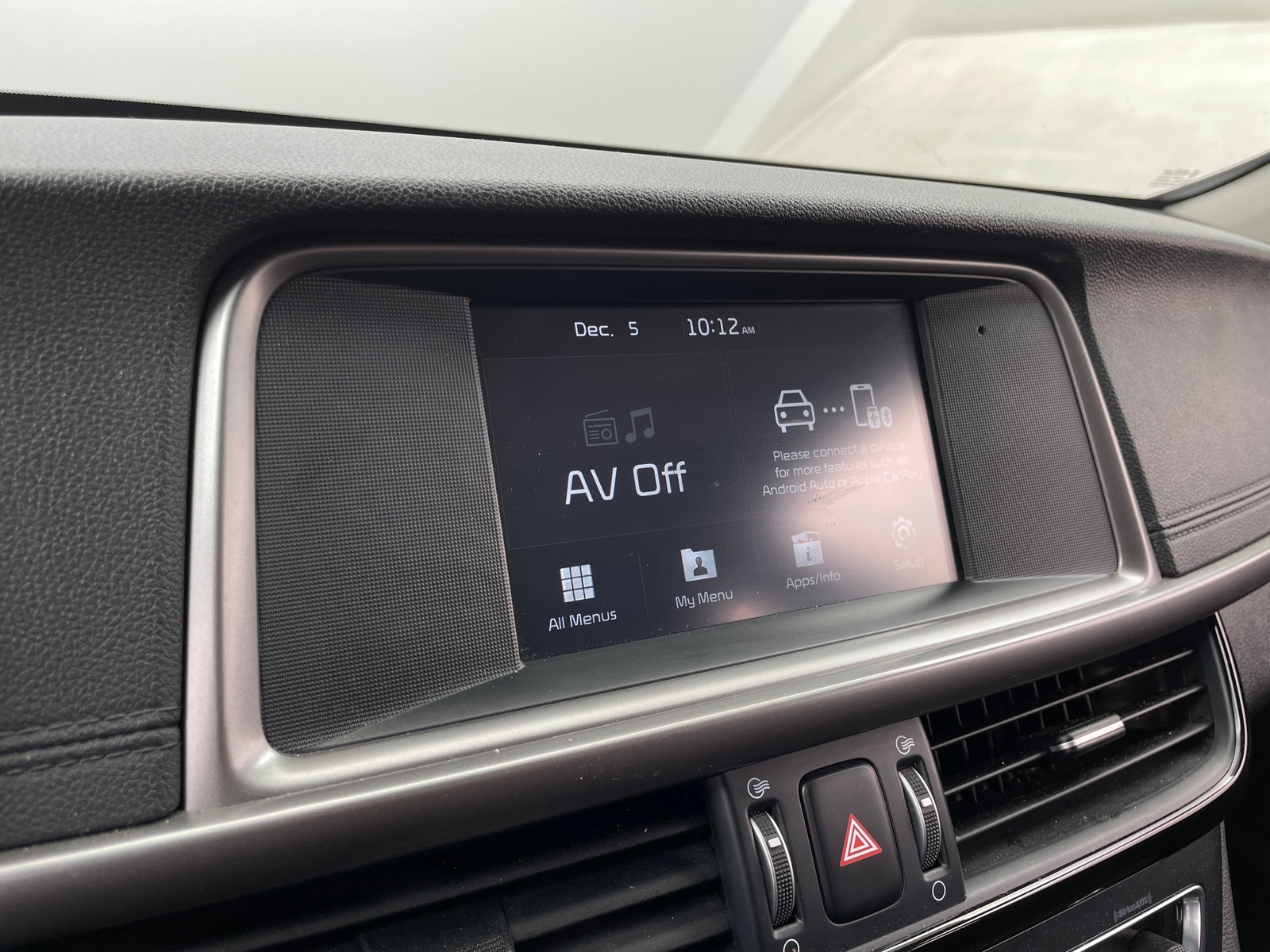 Thumbnail: 2018 Kia Optima - 4