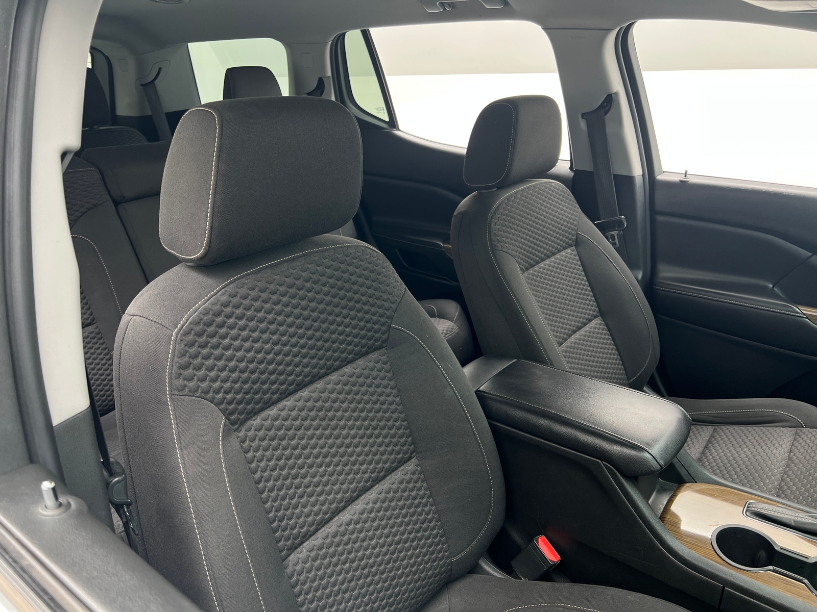 Thumbnail: 2017 GMC Acadia - 2