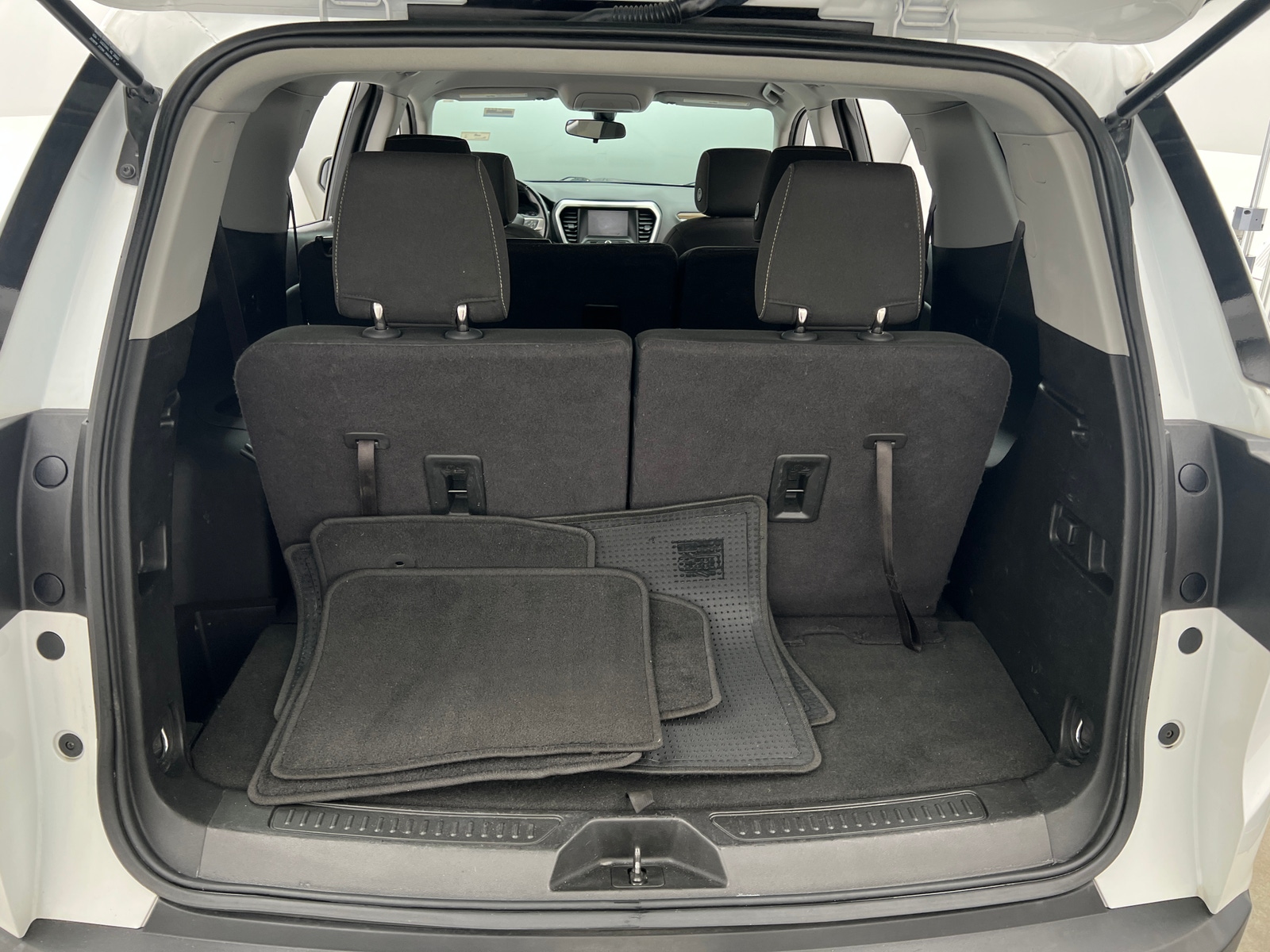 Thumbnail: 2017 GMC Acadia - 7